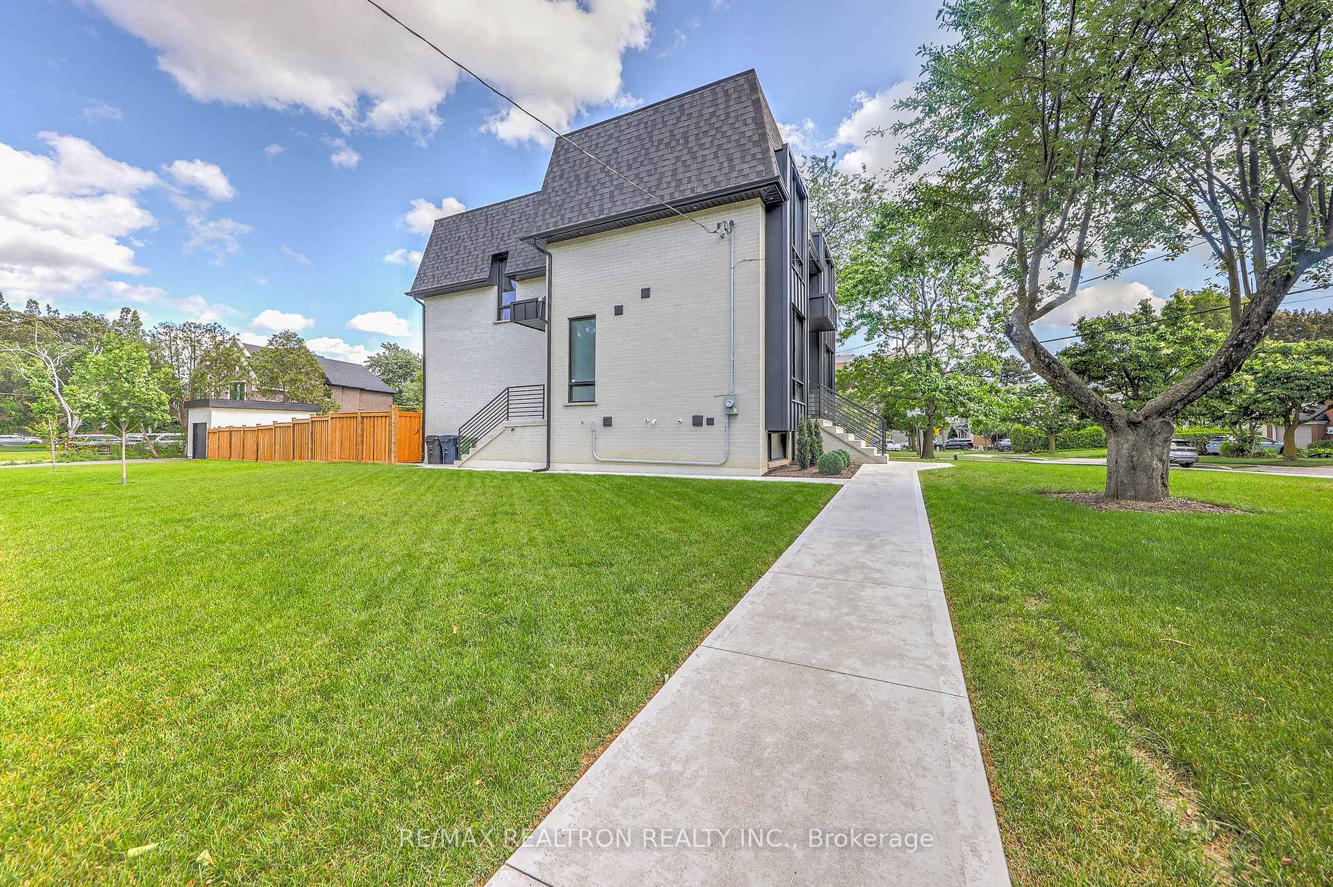 Photo 34 of 308 Ridley Boulevard, North York, Lansing-Westgate — HOMEH