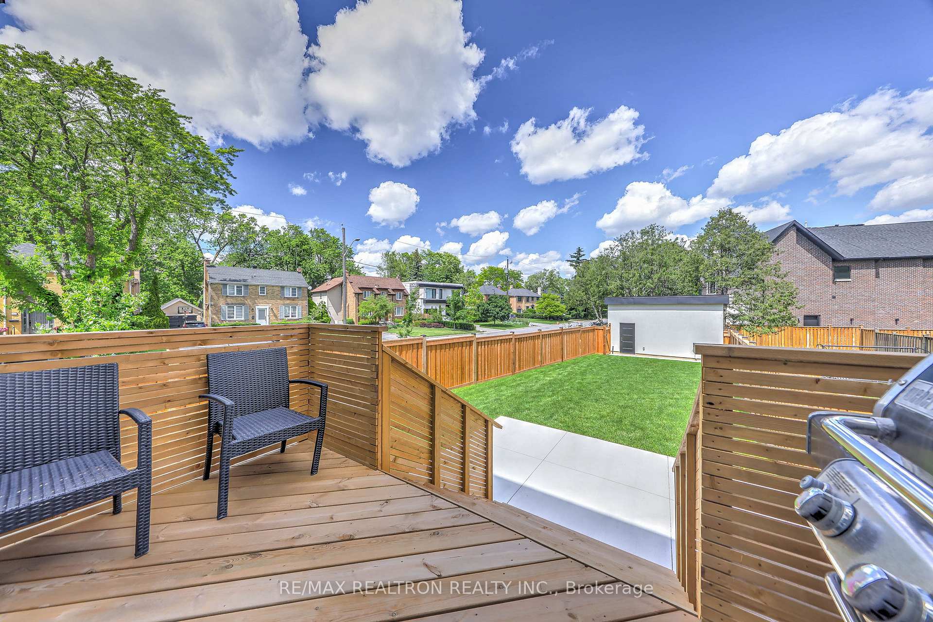 Photo 37 of 308 Ridley Boulevard, North York, Lansing-Westgate — HOMEH