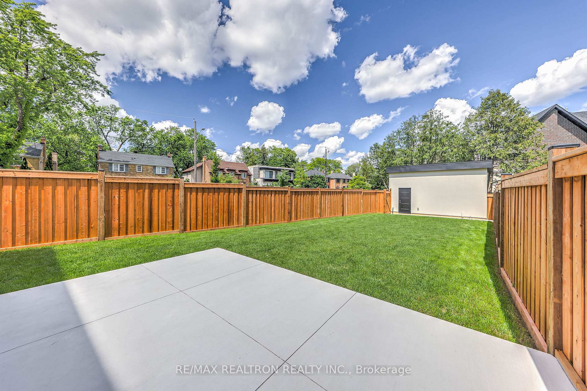 Photo 38 of 308 Ridley Boulevard, North York, Lansing-Westgate — HOMEH