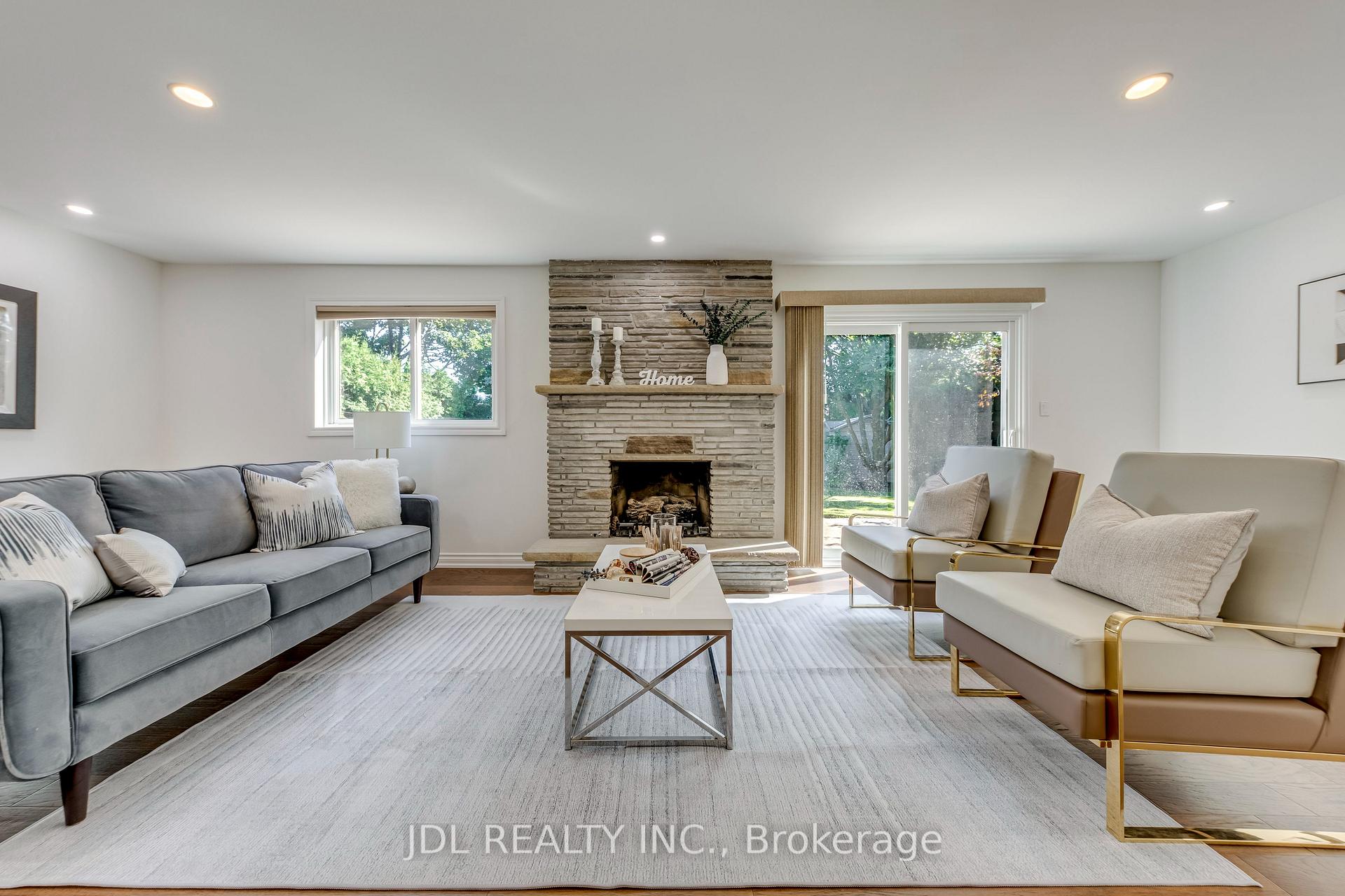 Photo 24 of 323 Warminster Drive S, Oakville, West — HOMEH