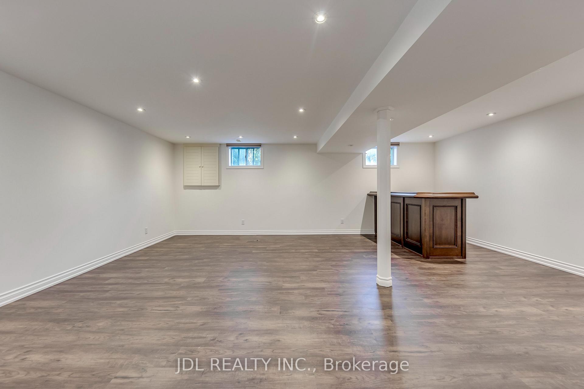 Photo 44 of 323 Warminster Drive S, Oakville, West — HOMEH