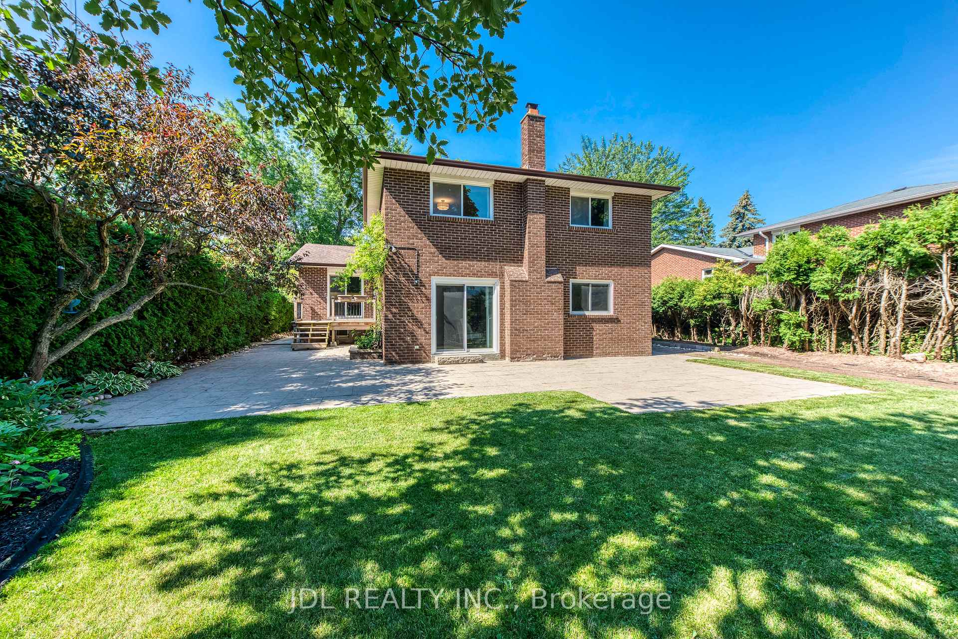 Photo 47 of 323 Warminster Drive S, Oakville, West — HOMEH