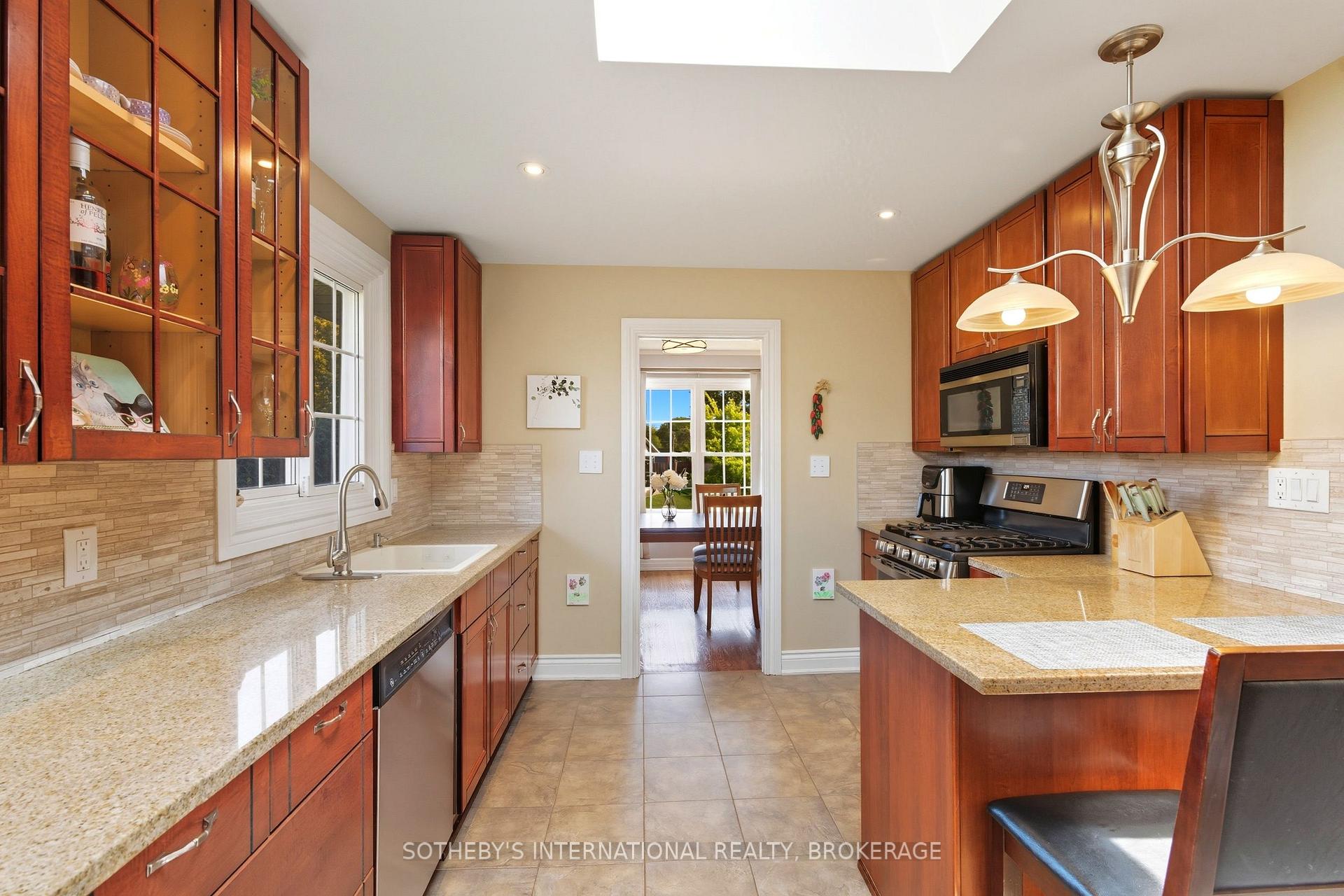 Photo 24 of 554 Chamberlain Road, Burlington, Appleby — HOMEH