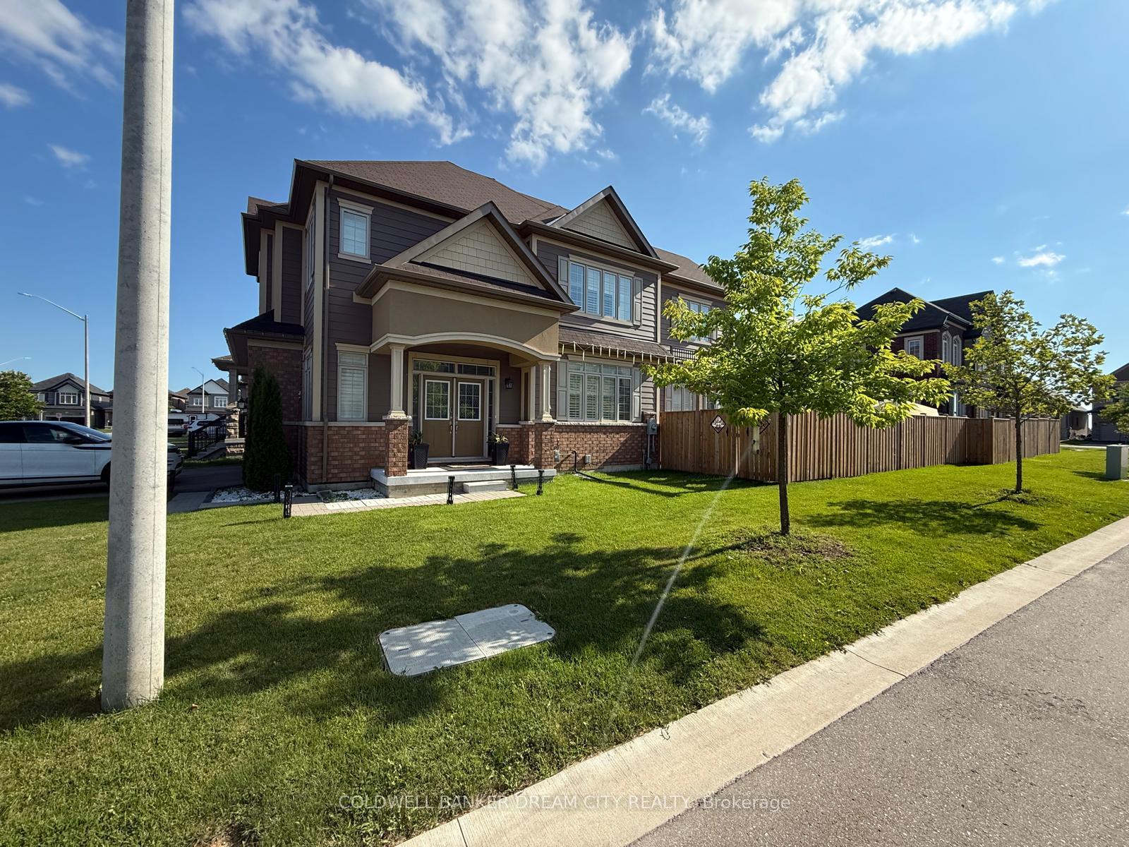 Photo 2 of 8 Moriarity Drive, Brant, Paris — HOMEH