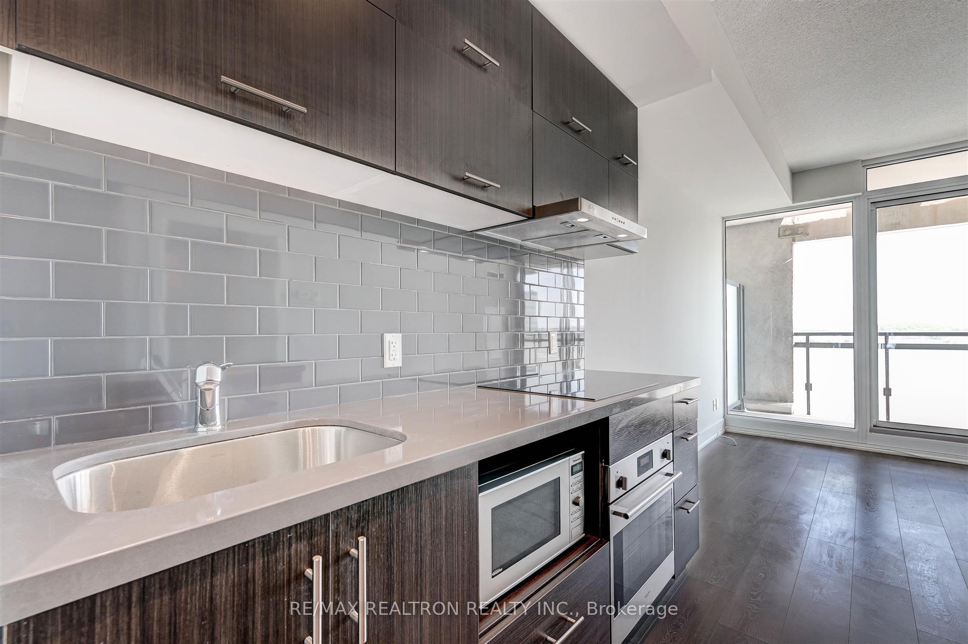 Photo 7 of Unit 809, 180 Enterprise Boulevard, Markham, Unionville — HOMEH