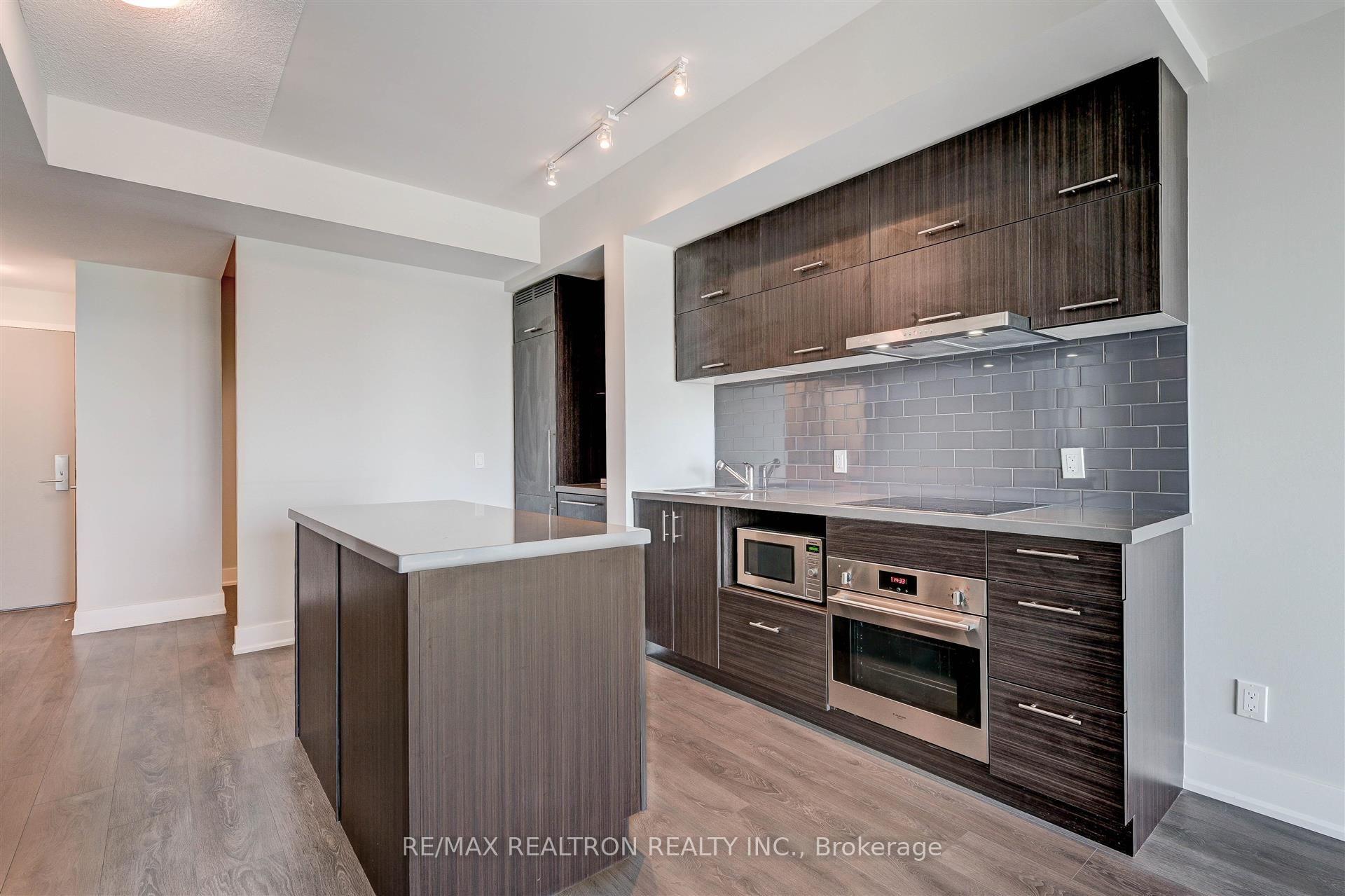Photo 10 of Unit 809, 180 Enterprise Boulevard, Markham, Unionville — HOMEH