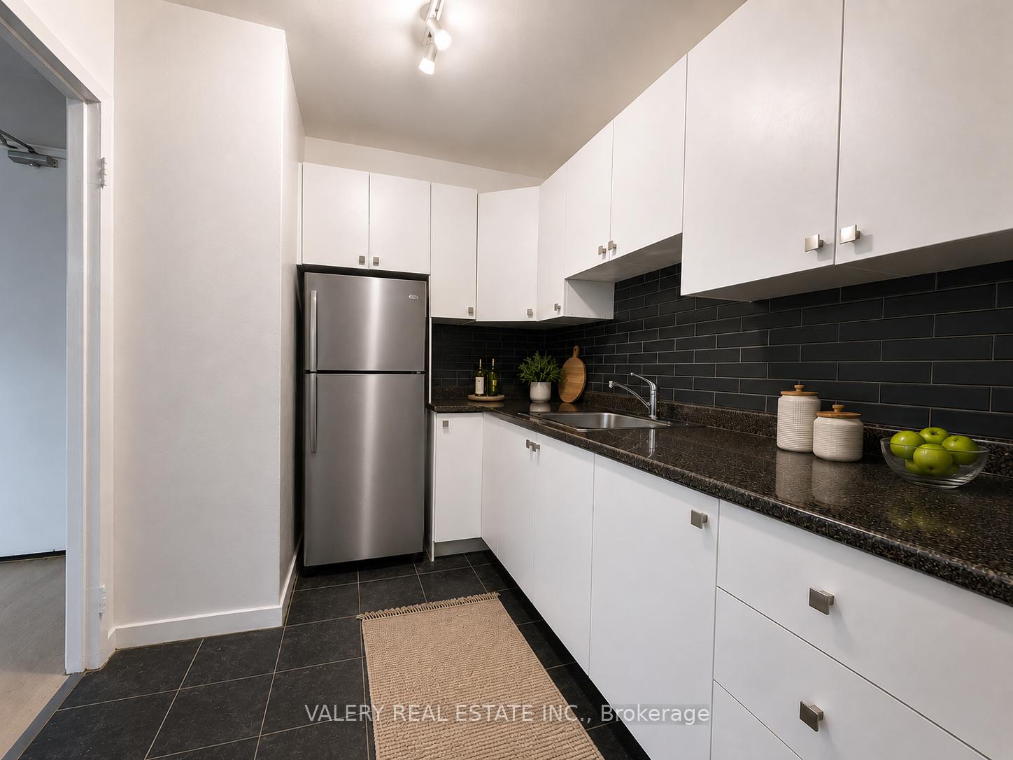 Photo 4 of Unit 403, 1725 Lawrence Avenue E, Scarborough, Wexford-Maryvale — HOMEH