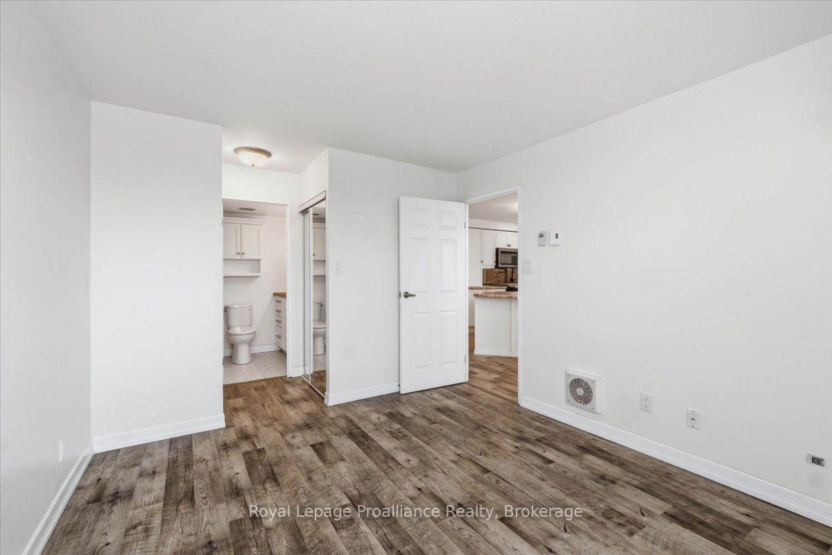 Photo 10 of Unit 504, 350 Front Street, Belleville, Belleville Ward — HOMEH