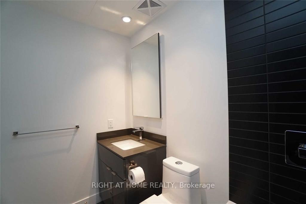Photo 6 of Unit 1207, 7 Grenville Street, Toronto, Bay Street Corridor — HOMEH