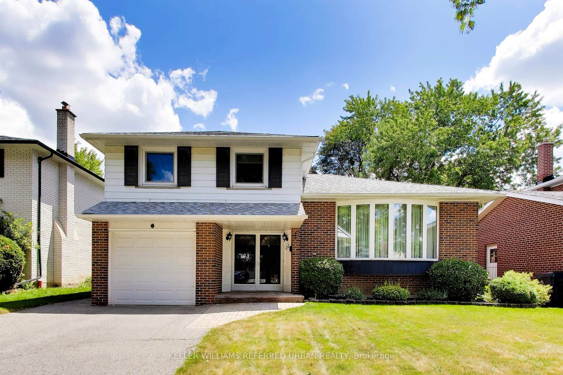 Photo 1 of 22 Crossbow Crescent, North York, Pleasant View — HOMEH