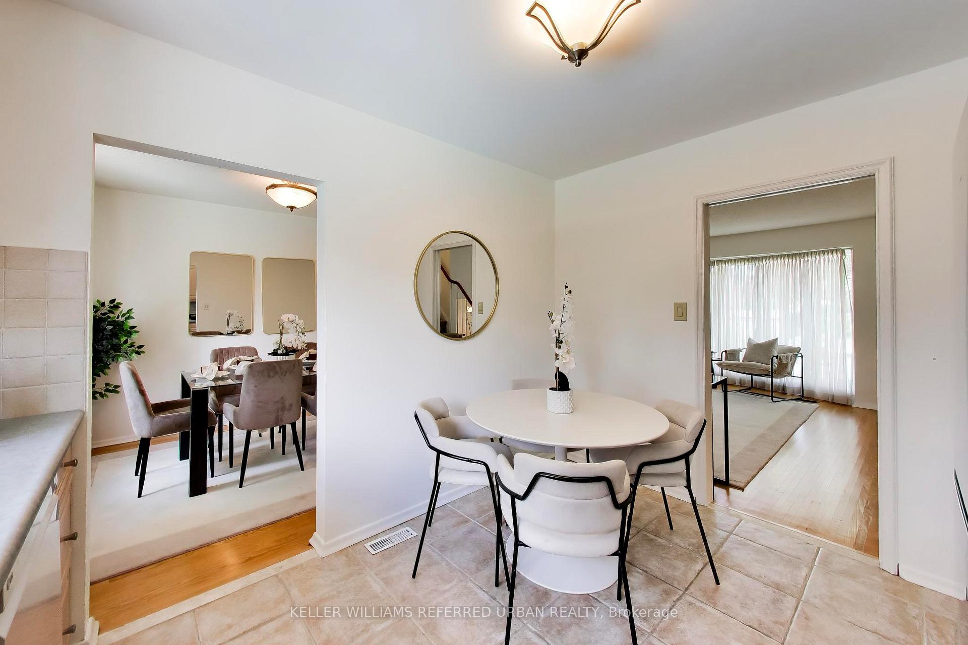 Photo 10 of 22 Crossbow Crescent, North York, Pleasant View — HOMEH
