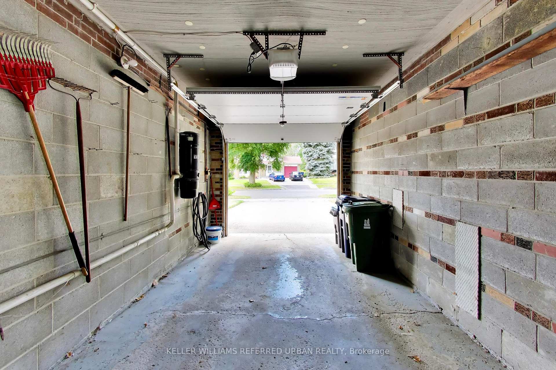 Photo 36 of 22 Crossbow Crescent, North York, Pleasant View — HOMEH