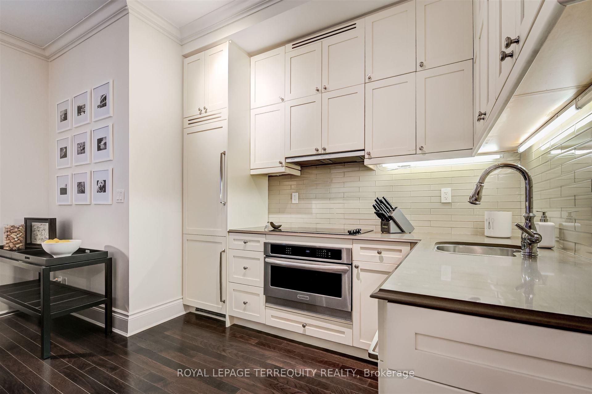 Photo 5 of Unit 332, 22 Leader Lane, Toronto, Church-Yonge Corridor — HOMEH