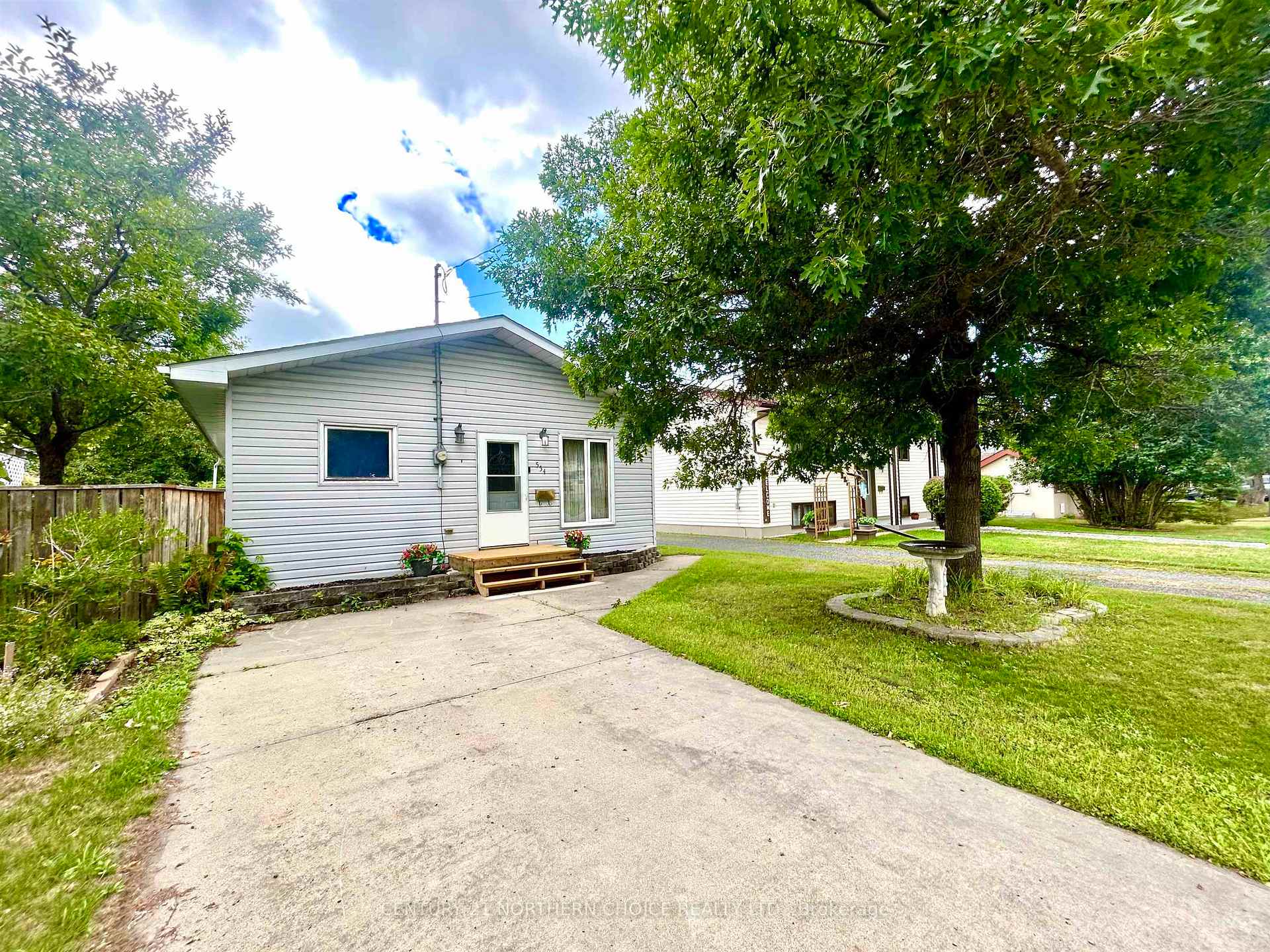 Photo of 554 Elm Avenue