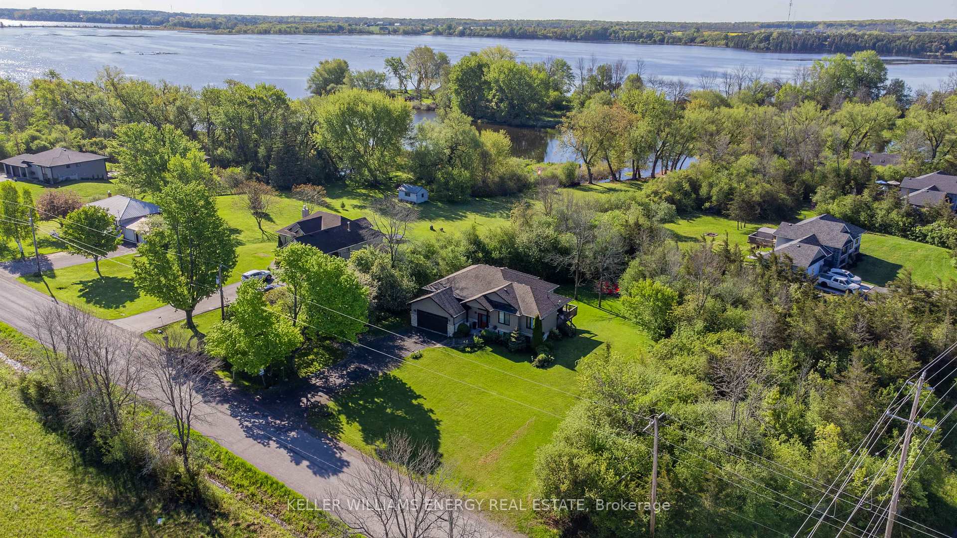 Photo 2 of 1687 Lakeside Drive, Prince Edward County, Ameliasburg Ward — HOMEH