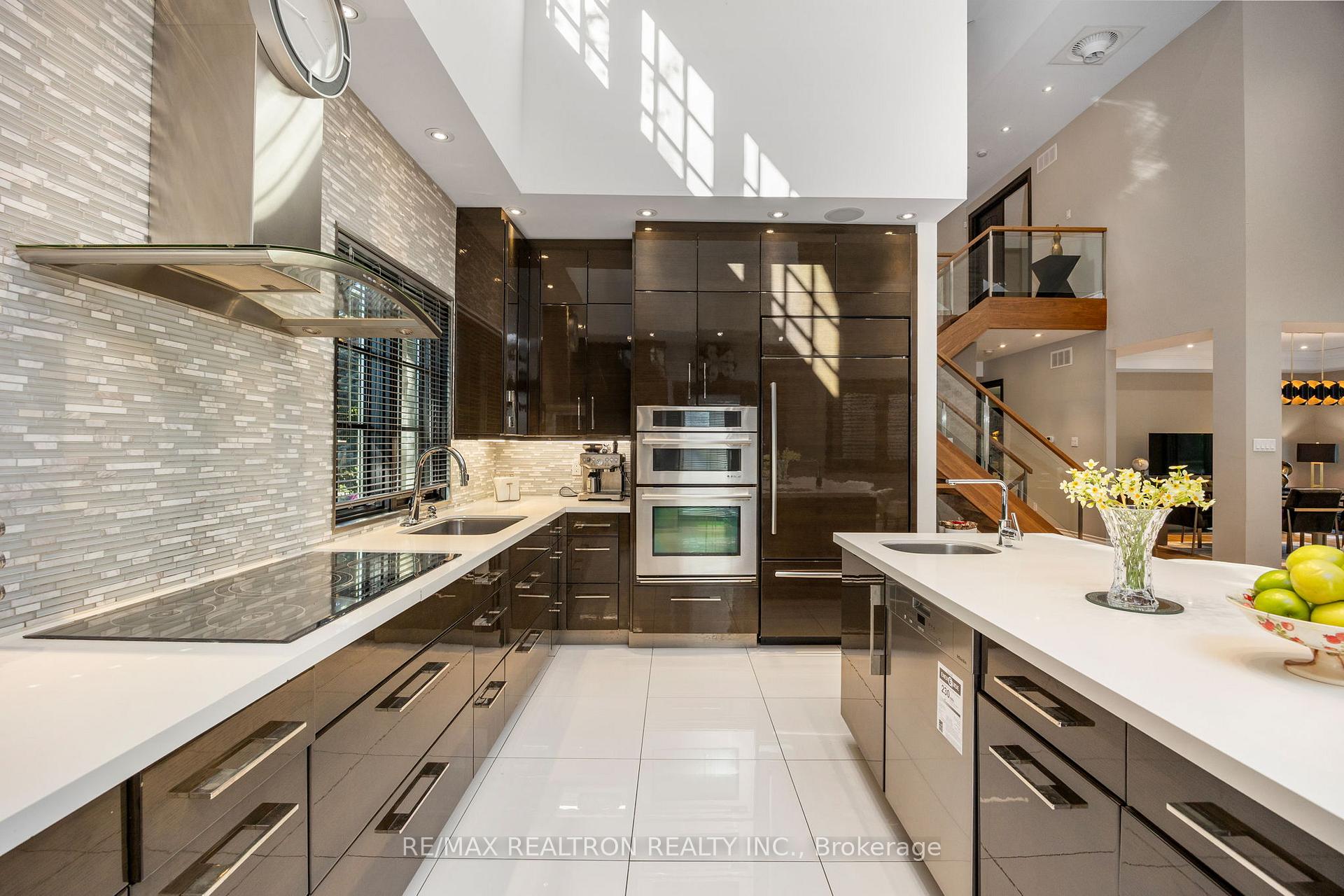 Photo 6 of 80 Forest Grove Drive, North York, Bayview Village — HOMEH