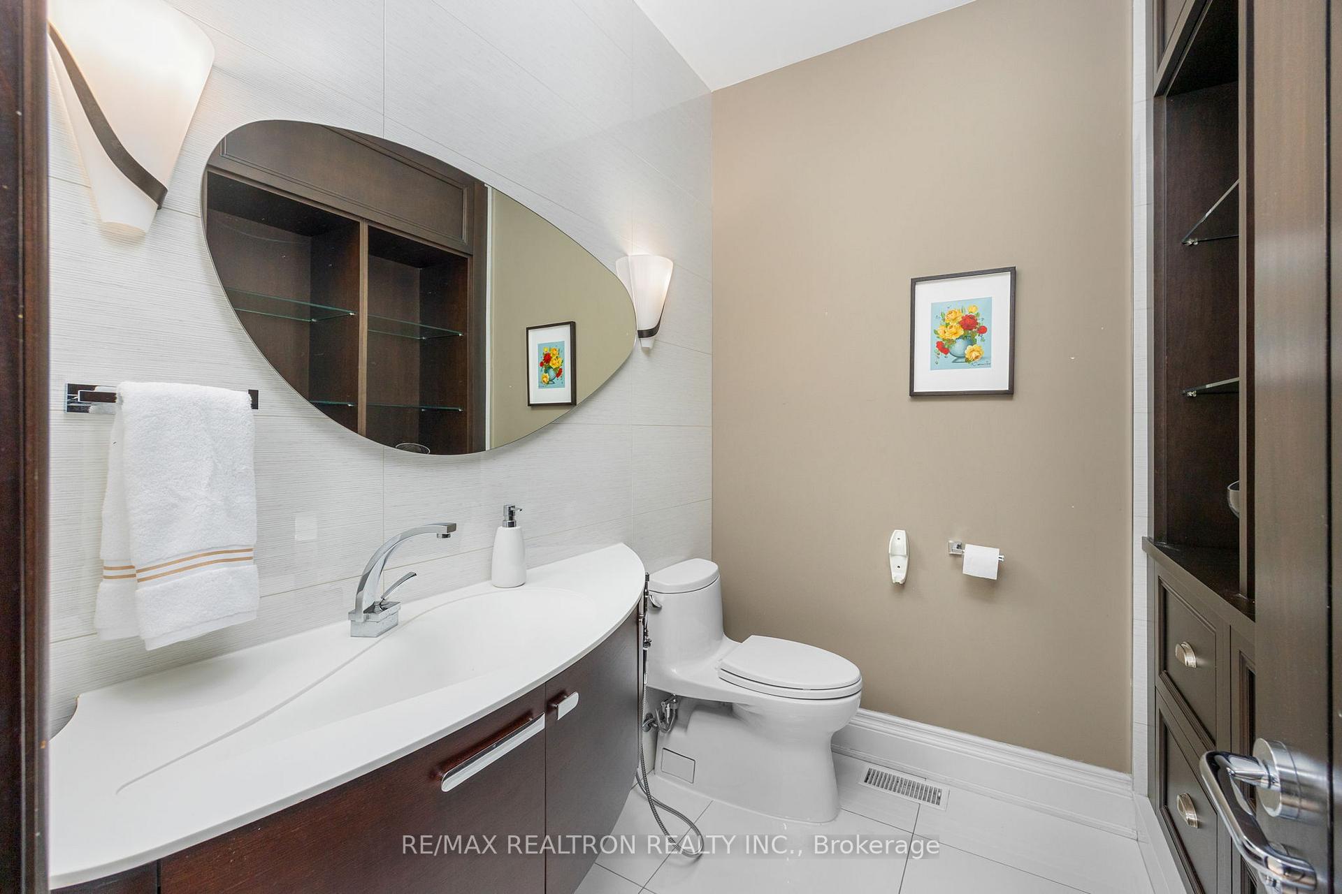 Photo 15 of 80 Forest Grove Drive, North York, Bayview Village — HOMEH