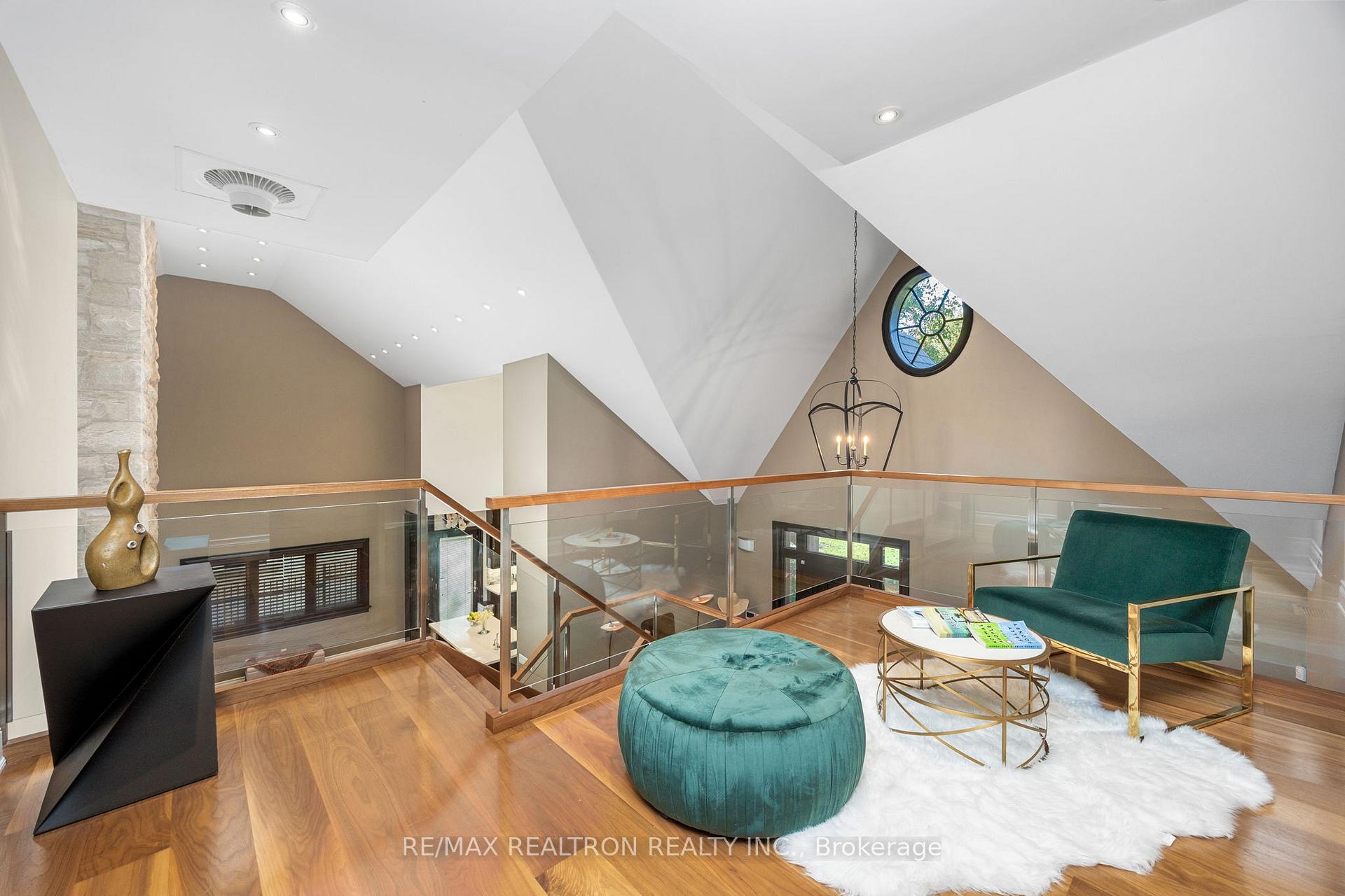 Photo 20 of 80 Forest Grove Drive, North York, Bayview Village — HOMEH