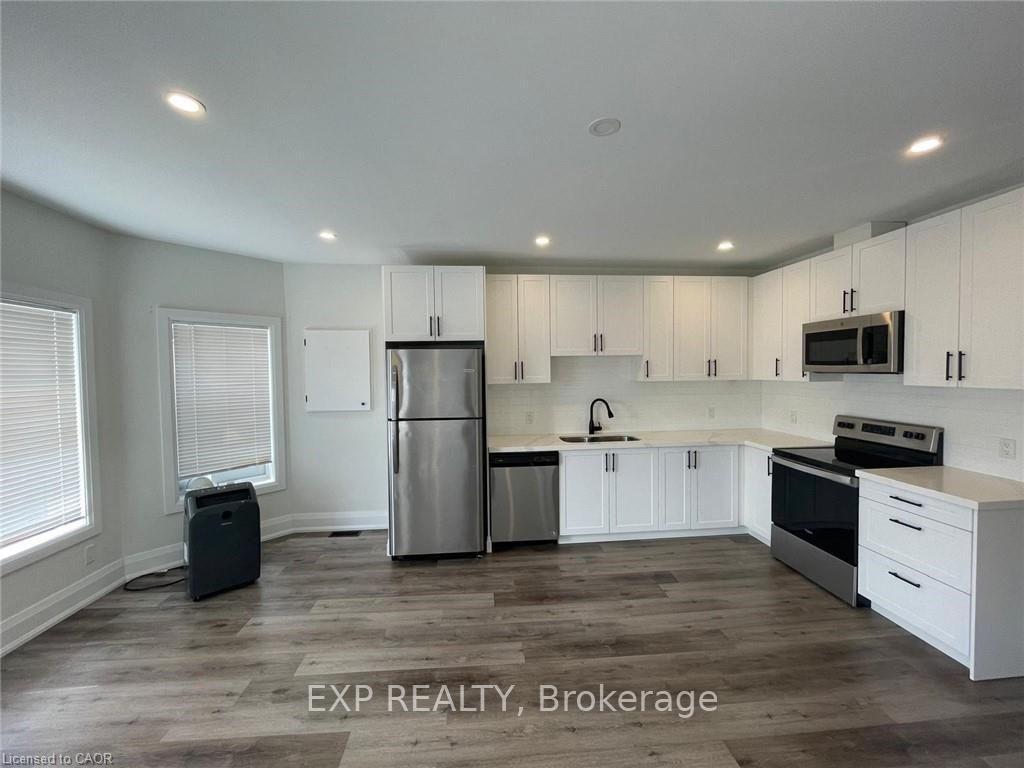 Photo 14 of 507 Wilson Street, Hamilton, Gibson — HOMEH