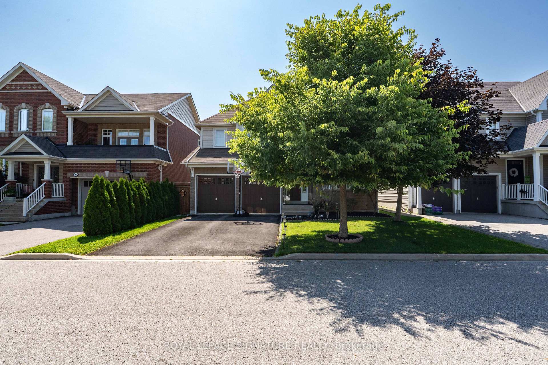 Front of 22 Northcastle Crescent