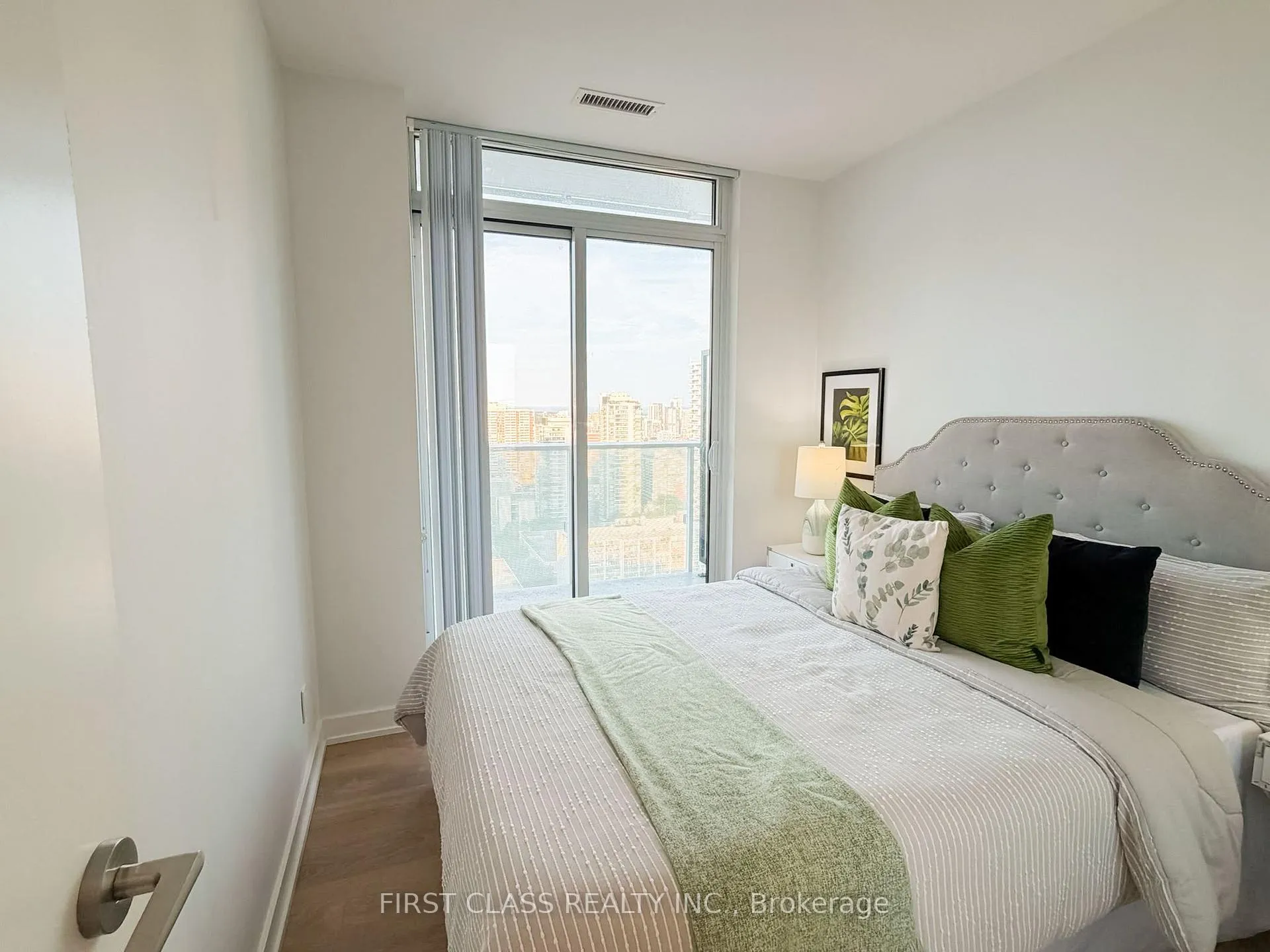 Photo 10 of Unit 2805, 501 Yonge Street, Toronto, Church-Yonge Corridor — HOMEH