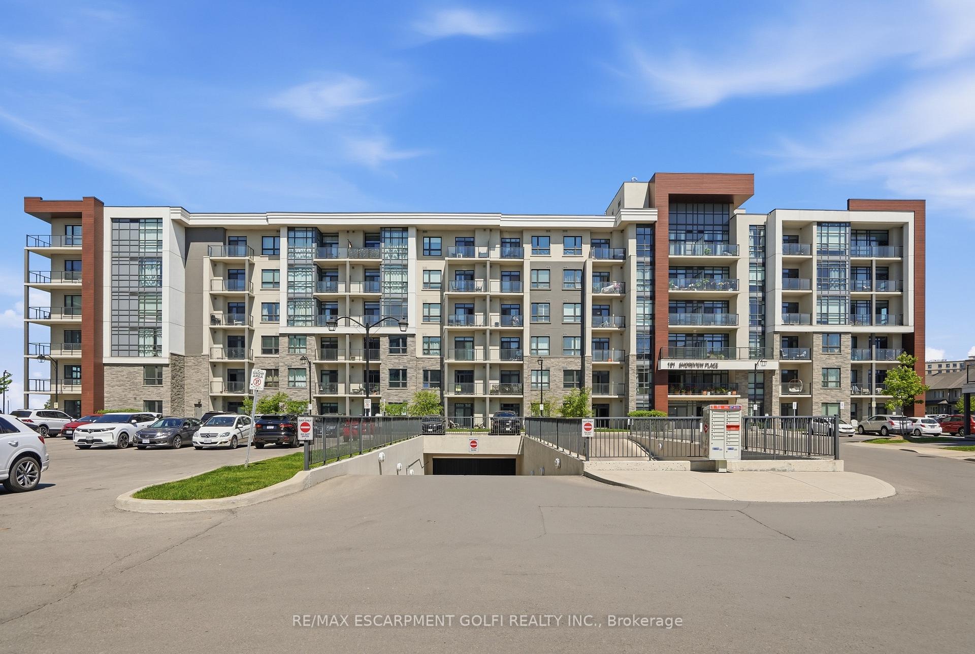 Photo 3 of Unit 129, 101 Shoreview Place, Hamilton, Lakeshore — HOMEH