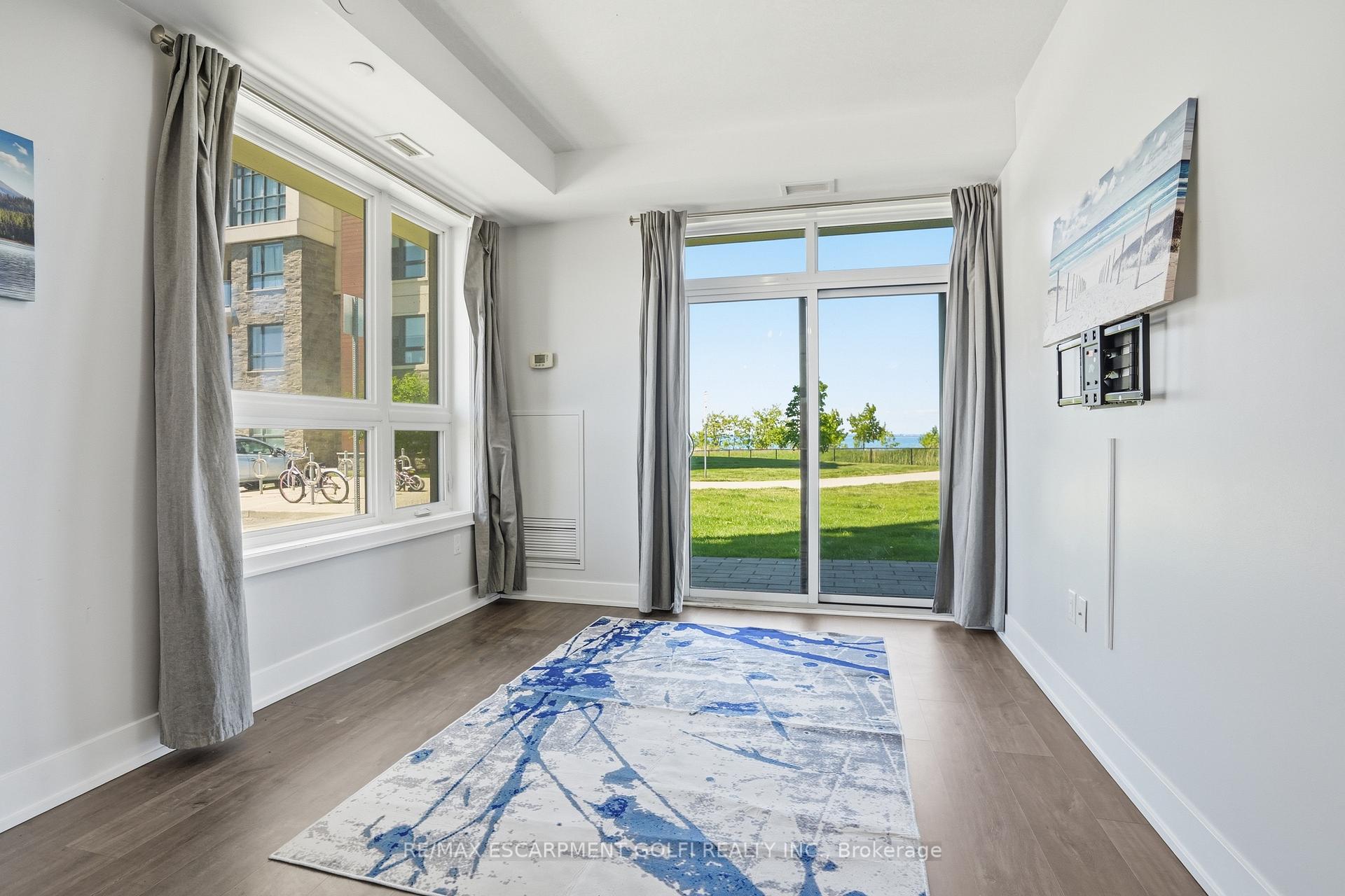Photo 8 of Unit 129, 101 Shoreview Place, Hamilton, Lakeshore — HOMEH