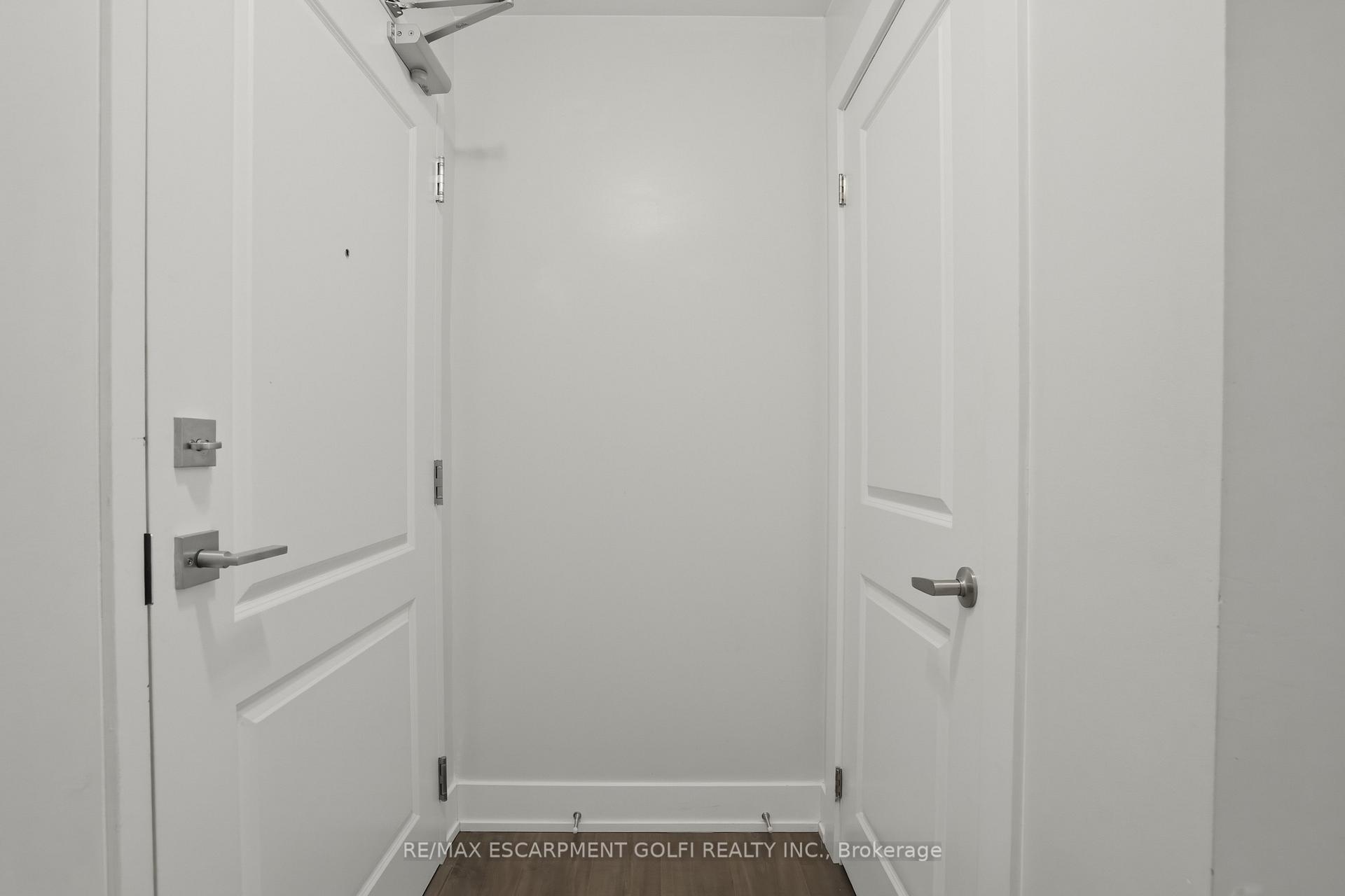 Photo 18 of Unit 129, 101 Shoreview Place, Hamilton, Lakeshore — HOMEH