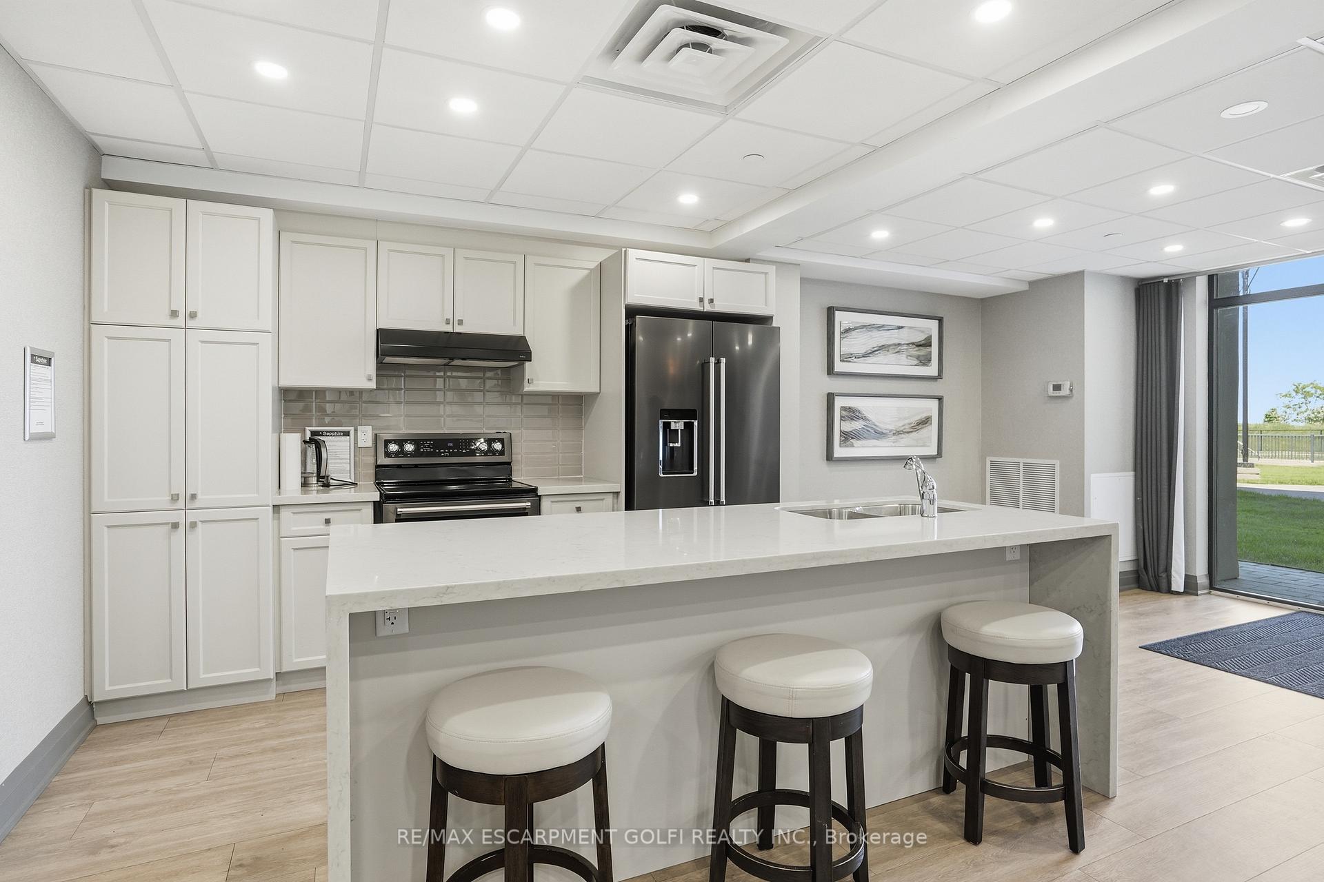 Photo 29 of Unit 129, 101 Shoreview Place, Hamilton, Lakeshore — HOMEH