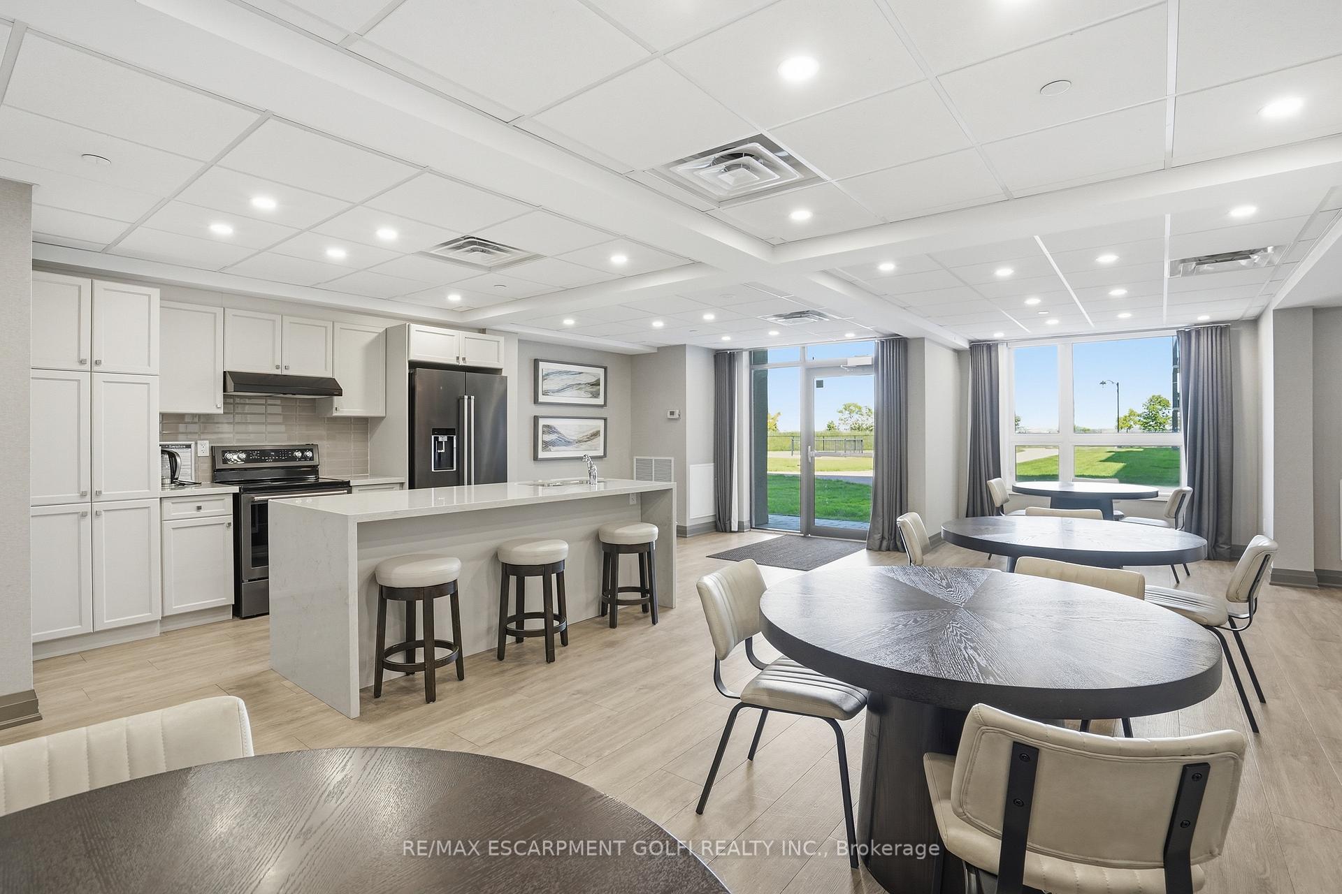 Photo 28 of Unit 129, 101 Shoreview Place, Hamilton, Lakeshore — HOMEH