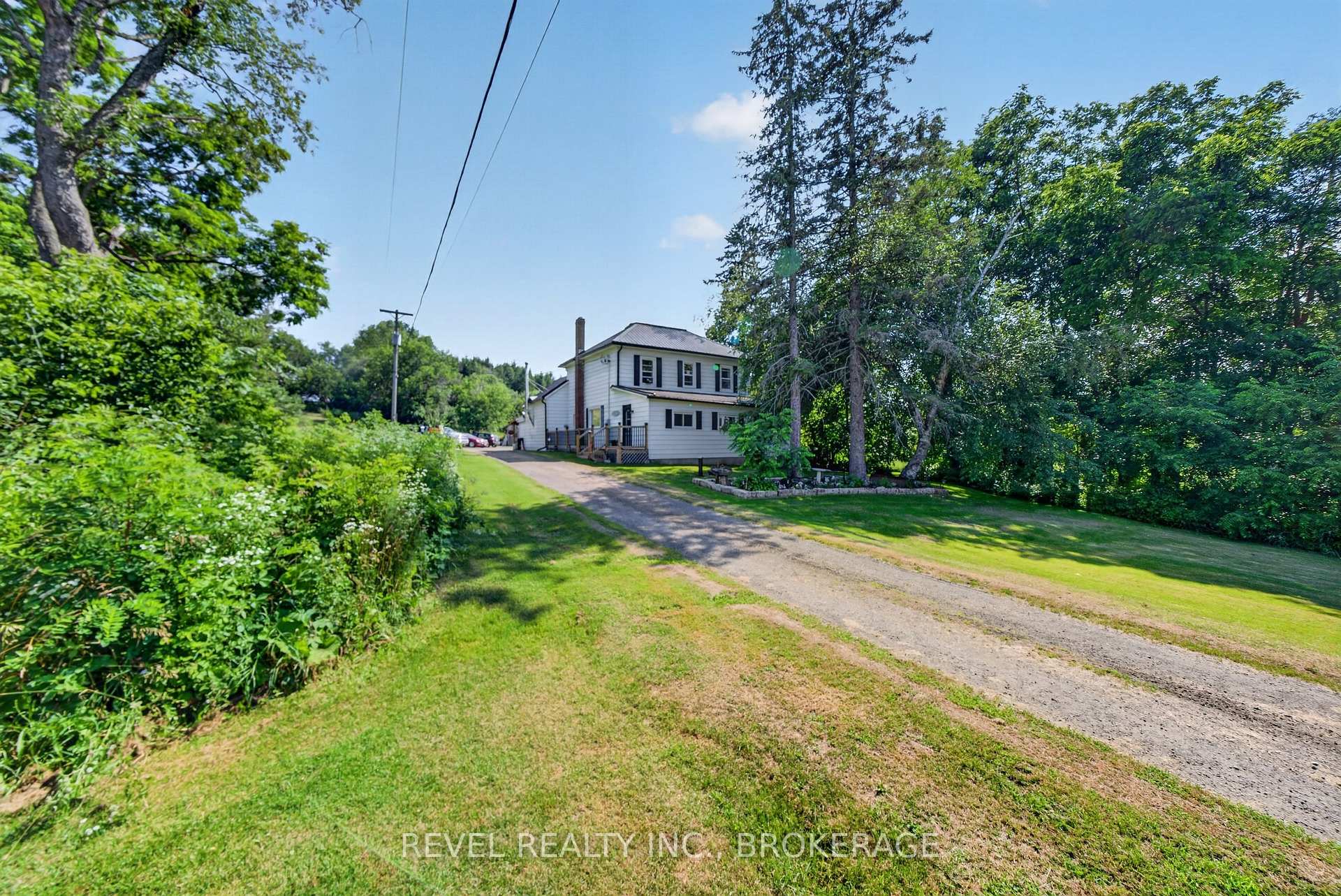 Photo 1 of 1905 Rutledge Road, Frontenac, Frontenac South — HOMEH