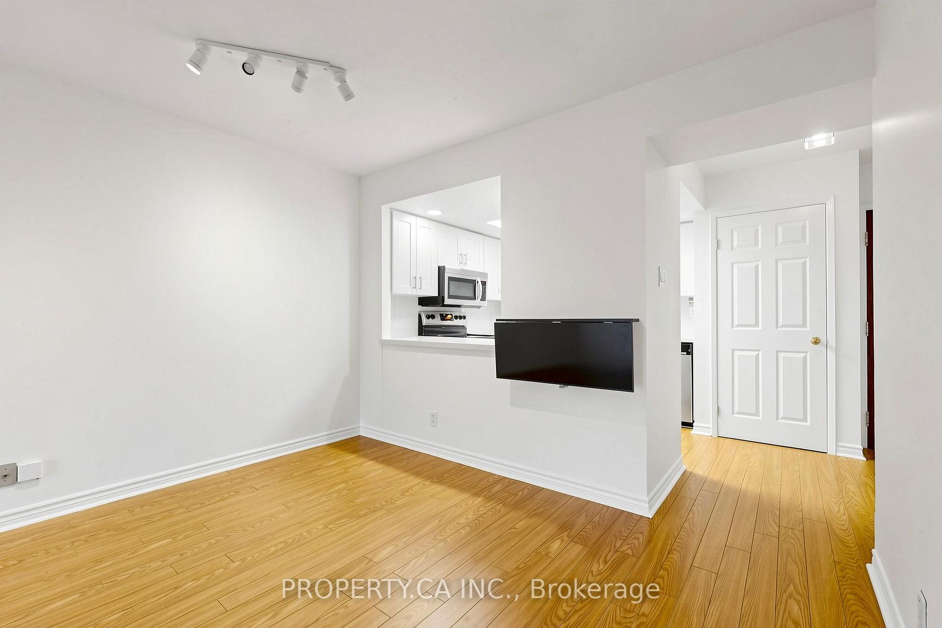 Photo 8 of Unit 310, 456 College Street, Toronto, Palmerston-Little Italy — HOMEH