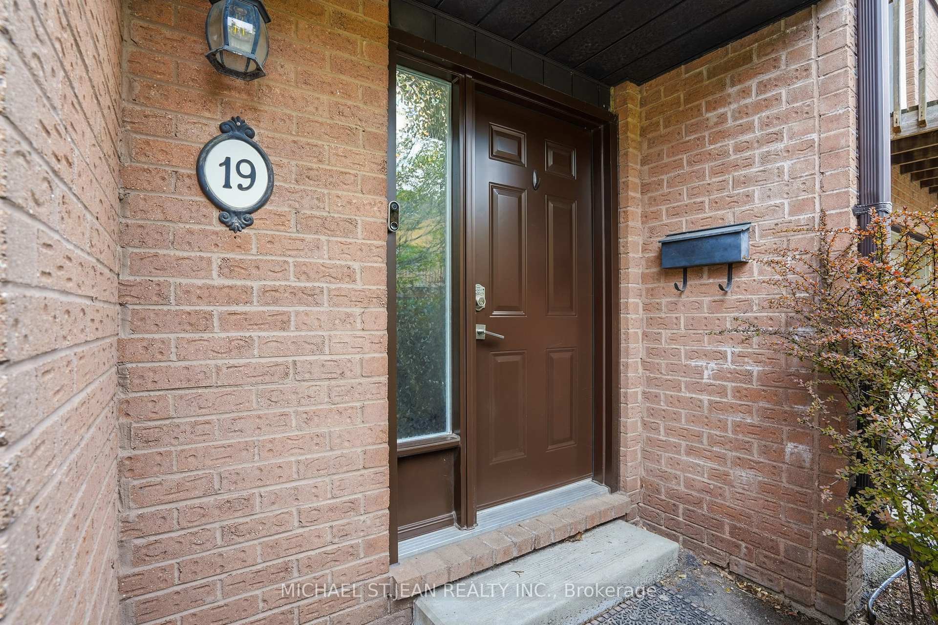 Photo 5 of Unit 19, 445 Stone Church Road W, Hamilton, Falkirk — HOMEH