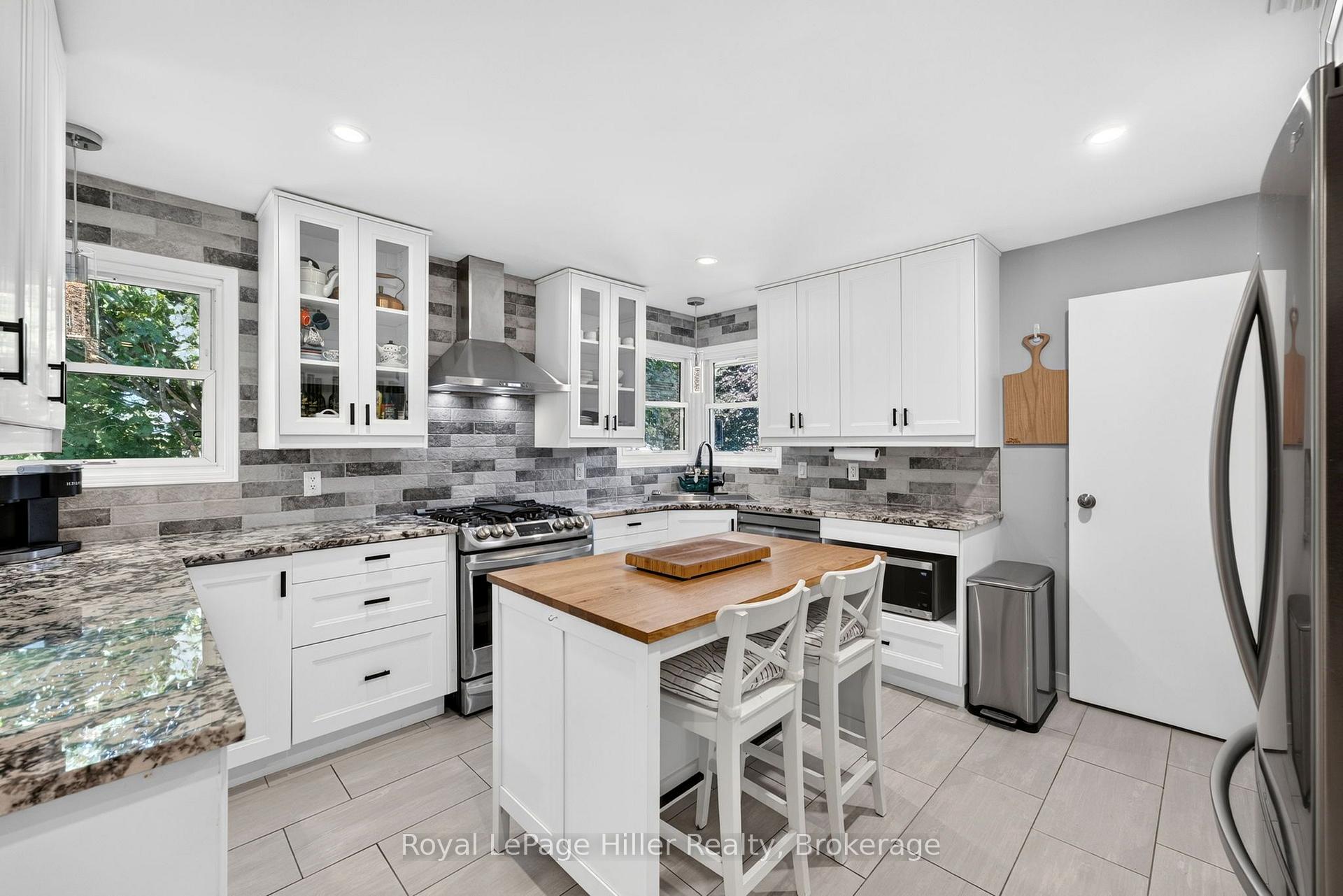 Photo 14 of 50 Albert Street, West Perth, Mitchell — HOMEH