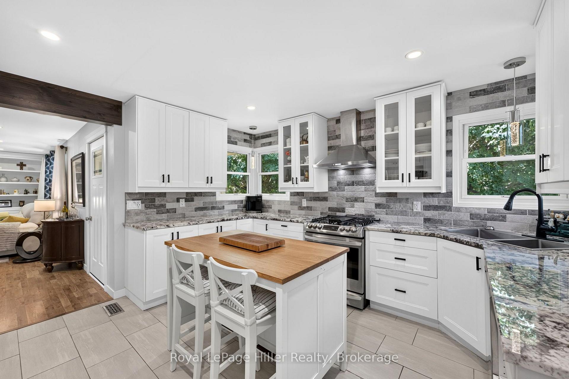 Photo 16 of 50 Albert Street, West Perth, Mitchell — HOMEH