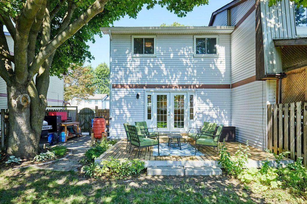 Photo 9 of 831 Gentry Crescent, Oshawa, Eastdale — HOMEH
