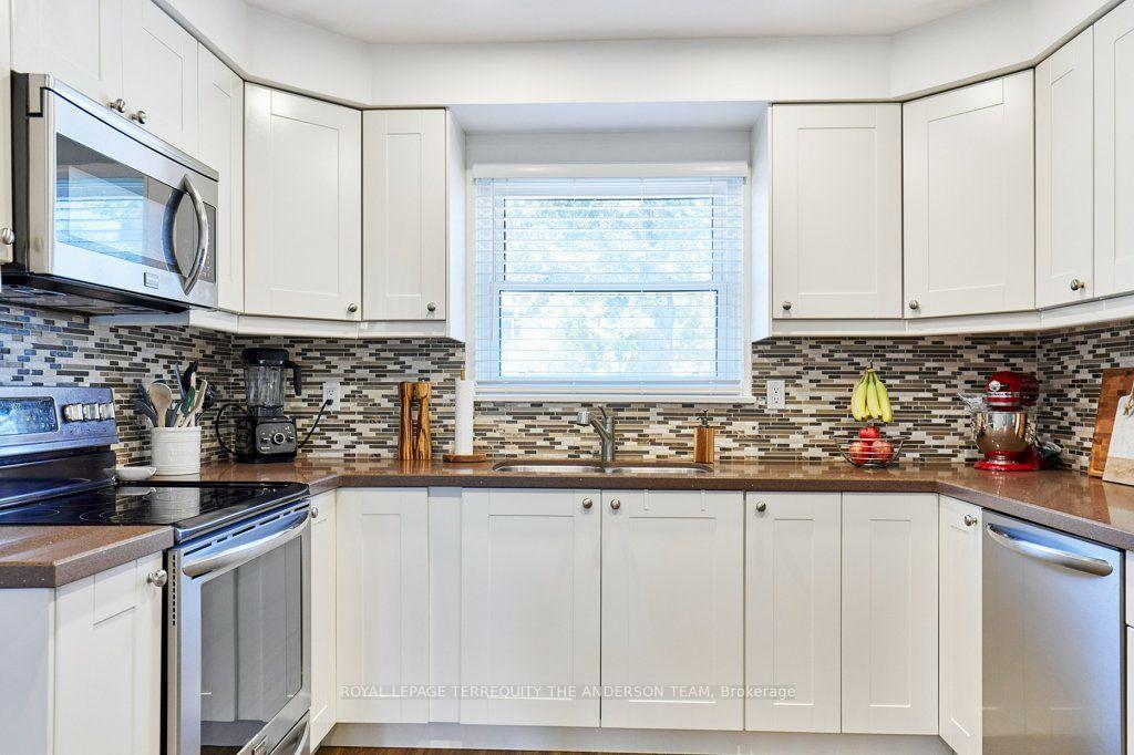 Photo 19 of 831 Gentry Crescent, Oshawa, Eastdale — HOMEH