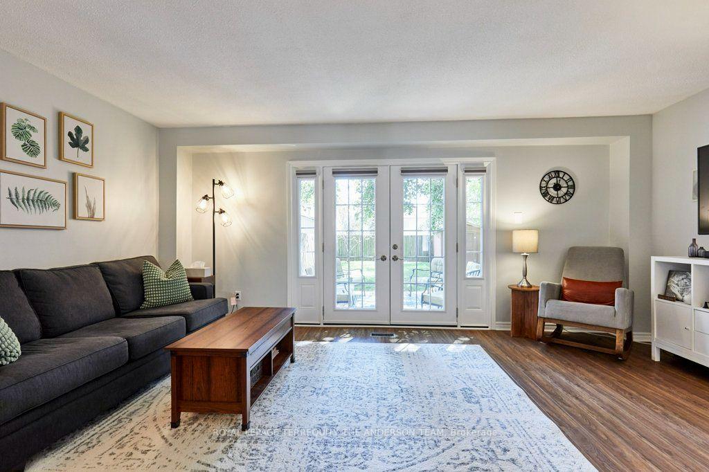 Photo 23 of 831 Gentry Crescent, Oshawa, Eastdale — HOMEH