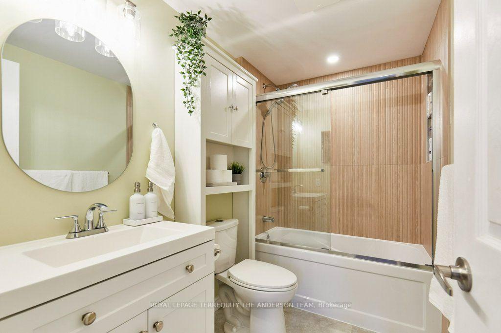 Photo 40 of 831 Gentry Crescent, Oshawa, Eastdale — HOMEH