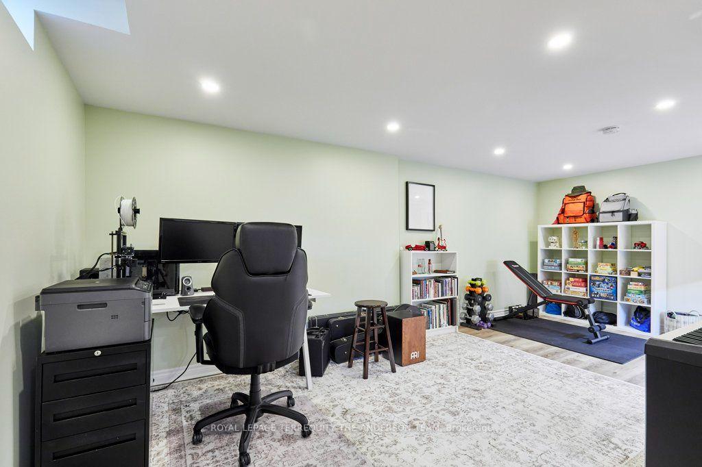 Photo 44 of 831 Gentry Crescent, Oshawa, Eastdale — HOMEH