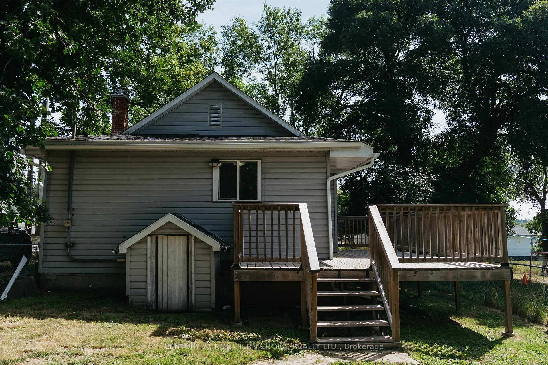 Photo 3 of 210 Mellick Avenue, Kenora, Ride Out — HOMEH