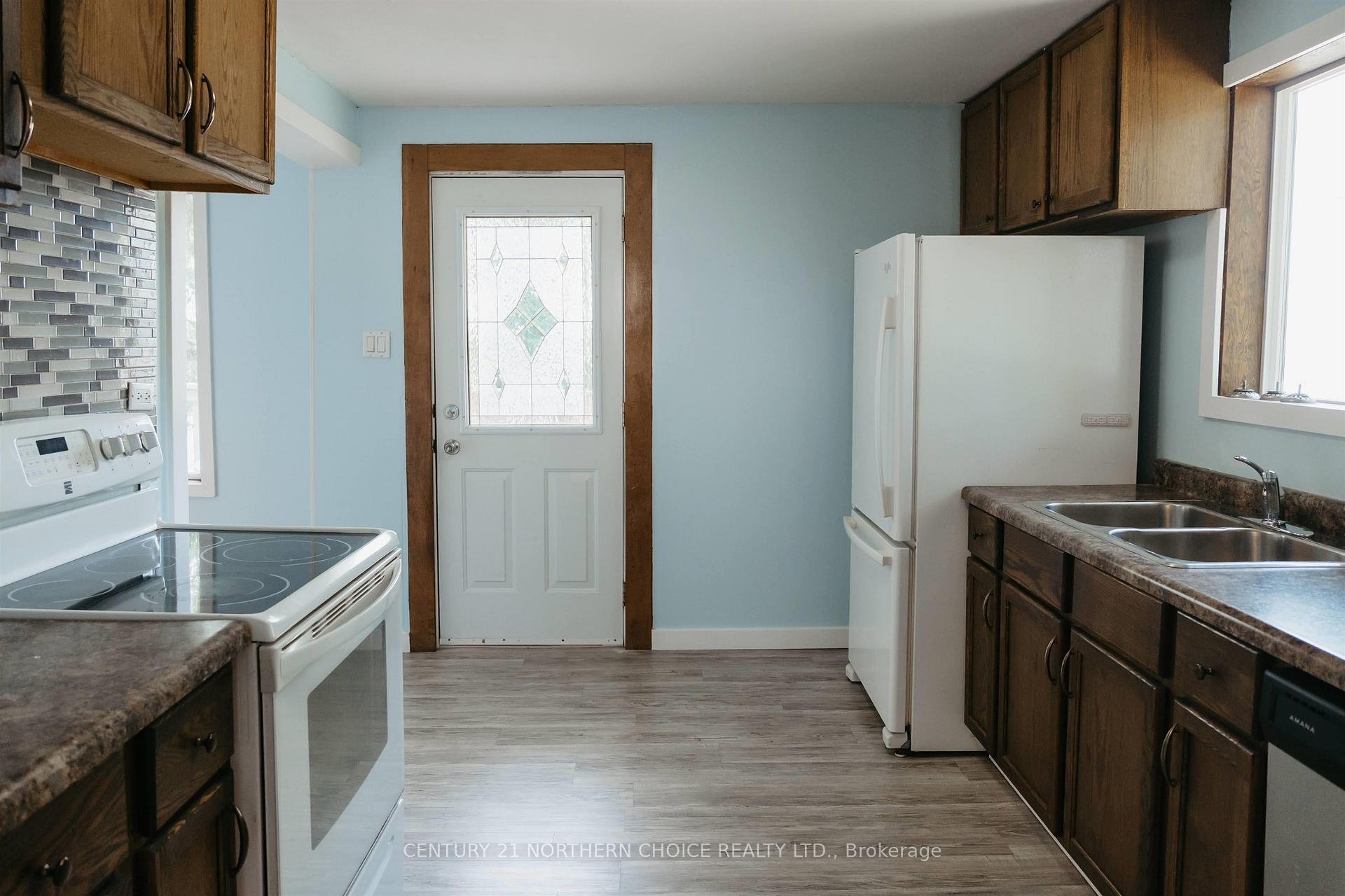 Photo 8 of 210 Mellick Avenue, Kenora, Ride Out — HOMEH