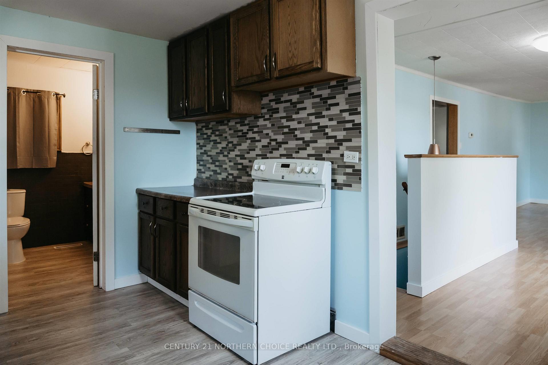 Photo 10 of 210 Mellick Avenue, Kenora, Ride Out — HOMEH