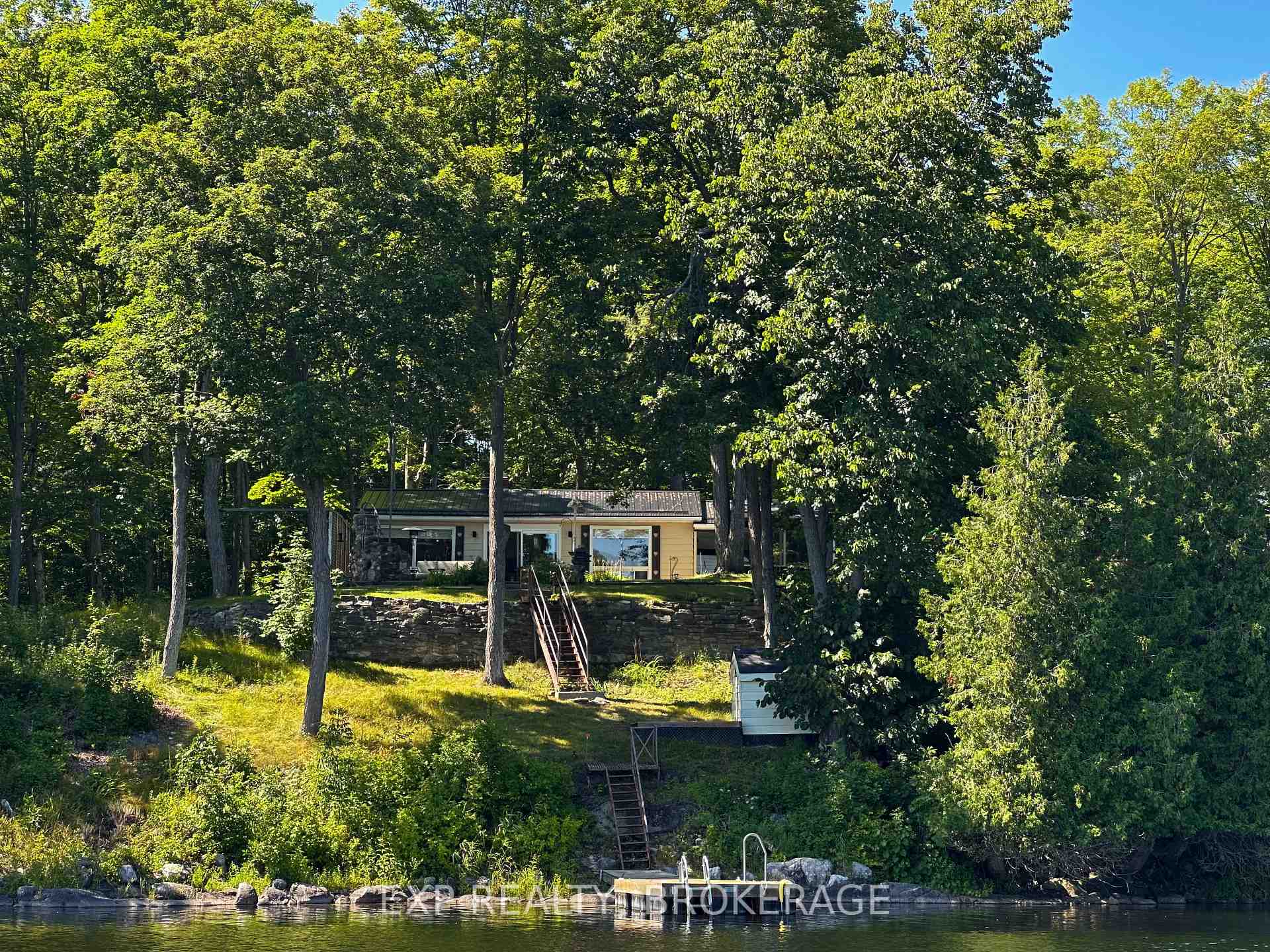 Photo 1 of 2107 Hambly Lane, South Frontenac, Frontenac South — HOMEH