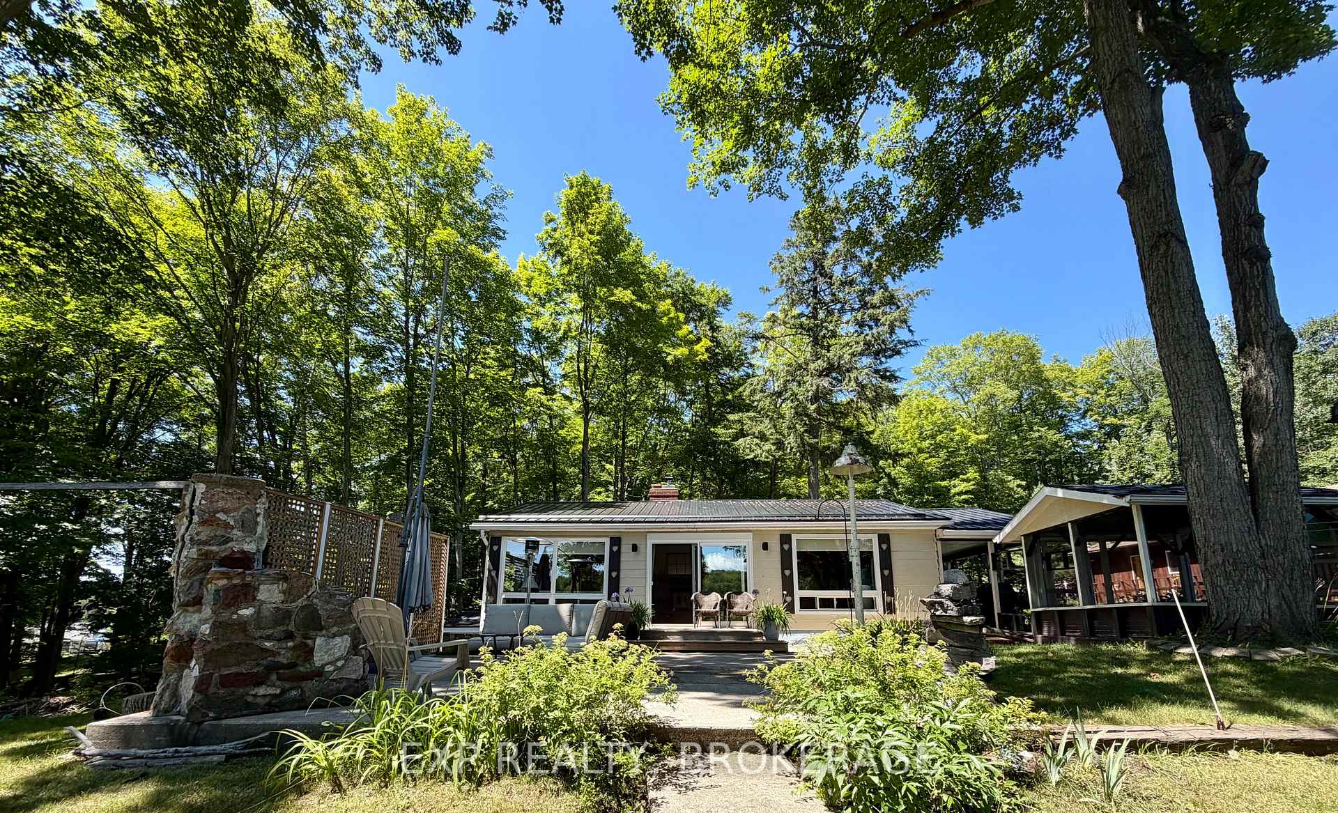 Photo 4 of 2107 Hambly Lane, South Frontenac, Frontenac South — HOMEH