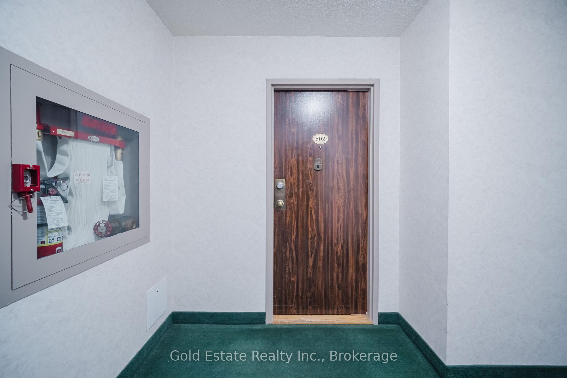 Photo 4 of Unit 502, 18 Knightsbridge Road, Brampton, Queen Street Corridor — HOMEH