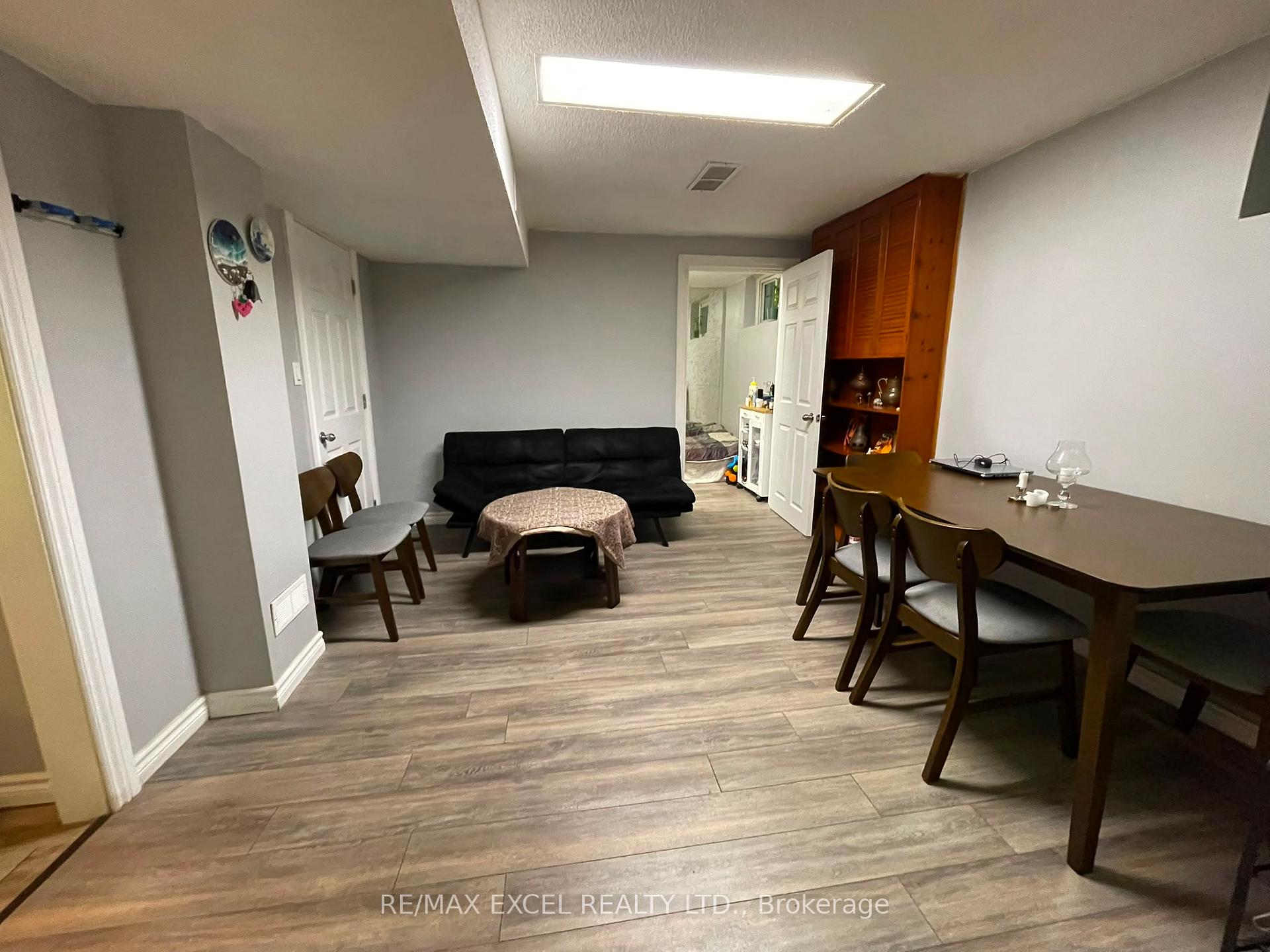 Photo 6 of Unit Basement, 23 Algonquin Crescent, Aurora, Aurora Heights — HOMEH