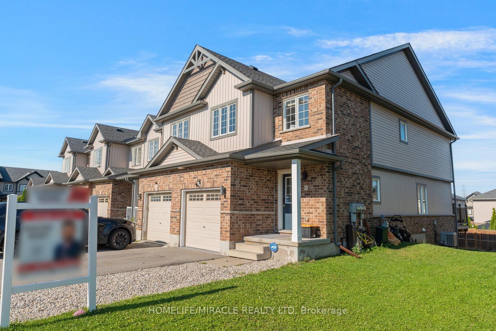 Photo 3 of 65 Renfrew Street, Kitchener, Huron Park — HOMEH
