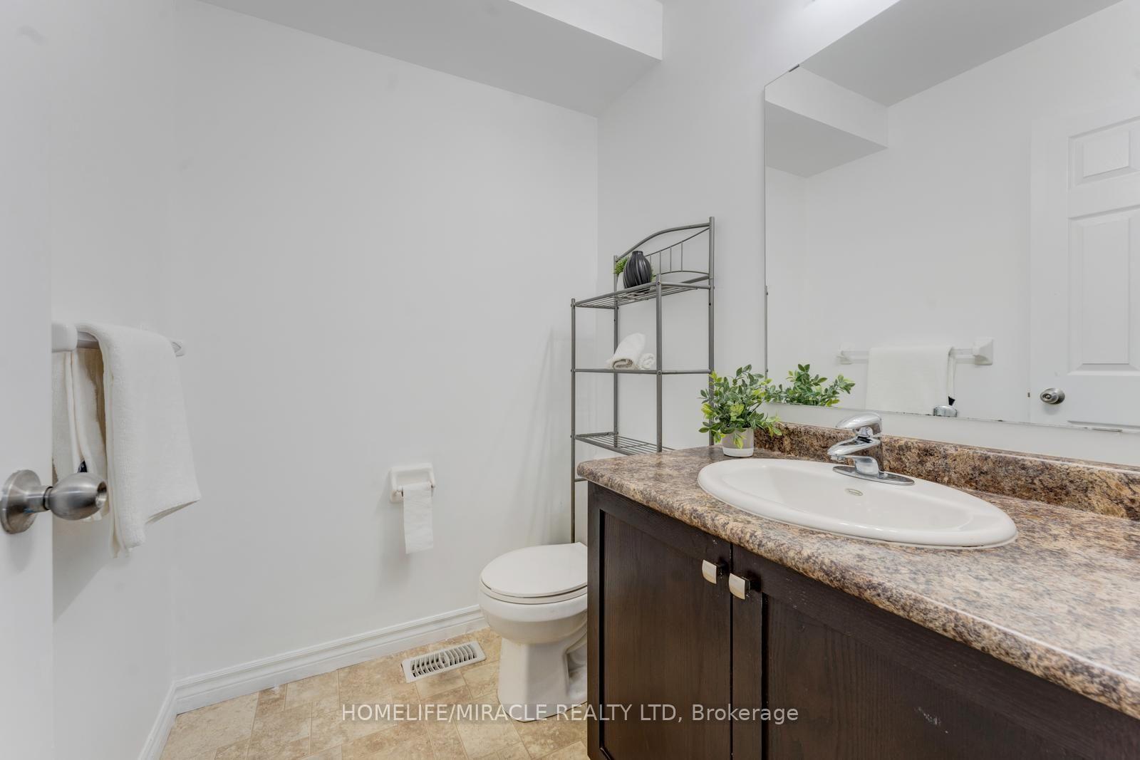 Photo 6 of 65 Renfrew Street, Kitchener, Huron Park — HOMEH