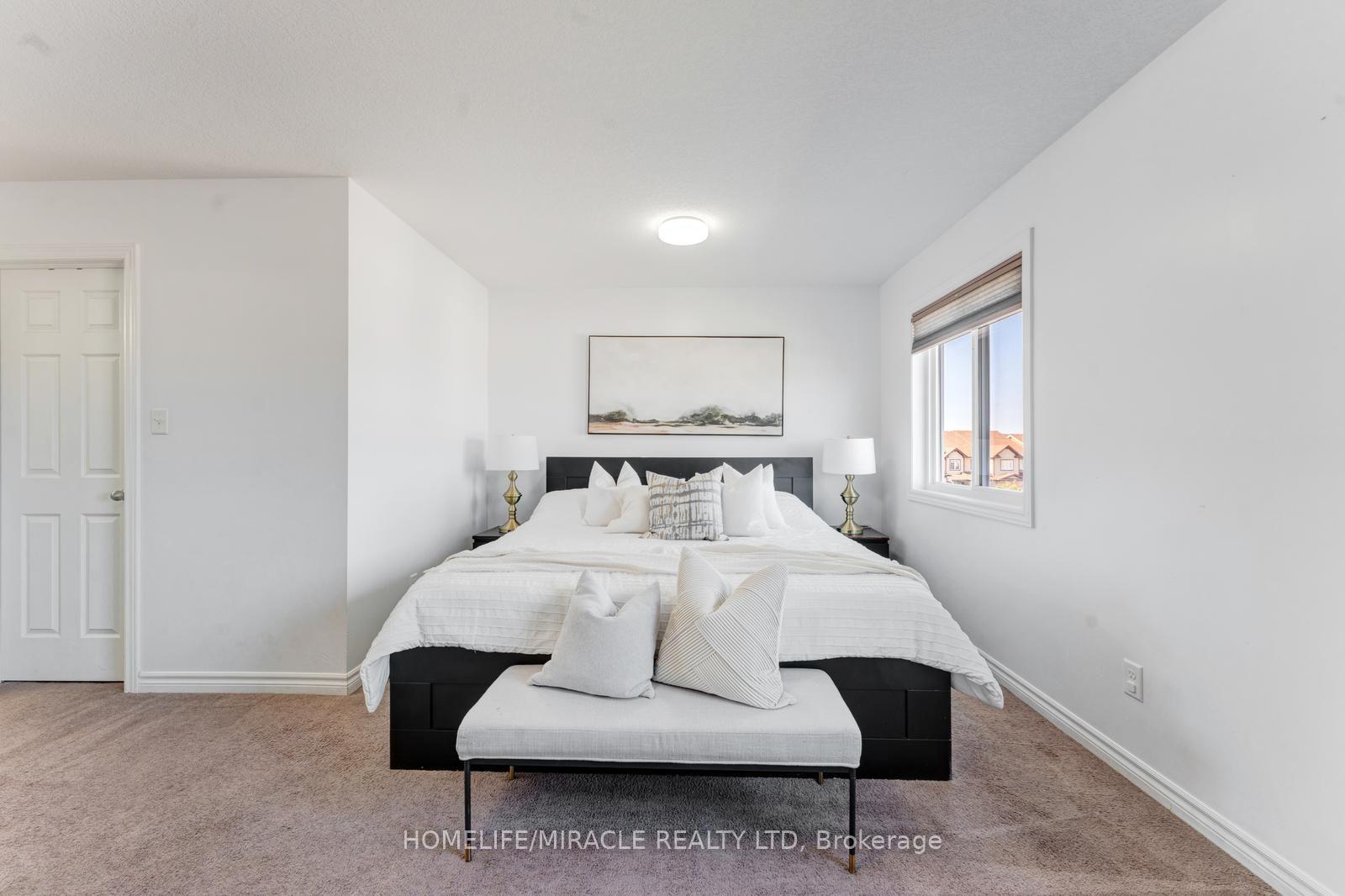 Photo 27 of 65 Renfrew Street, Kitchener, Huron Park — HOMEH